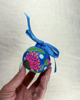 Handpainted christmas bauble by Australian artist Pippy Sheehan12 Small.png