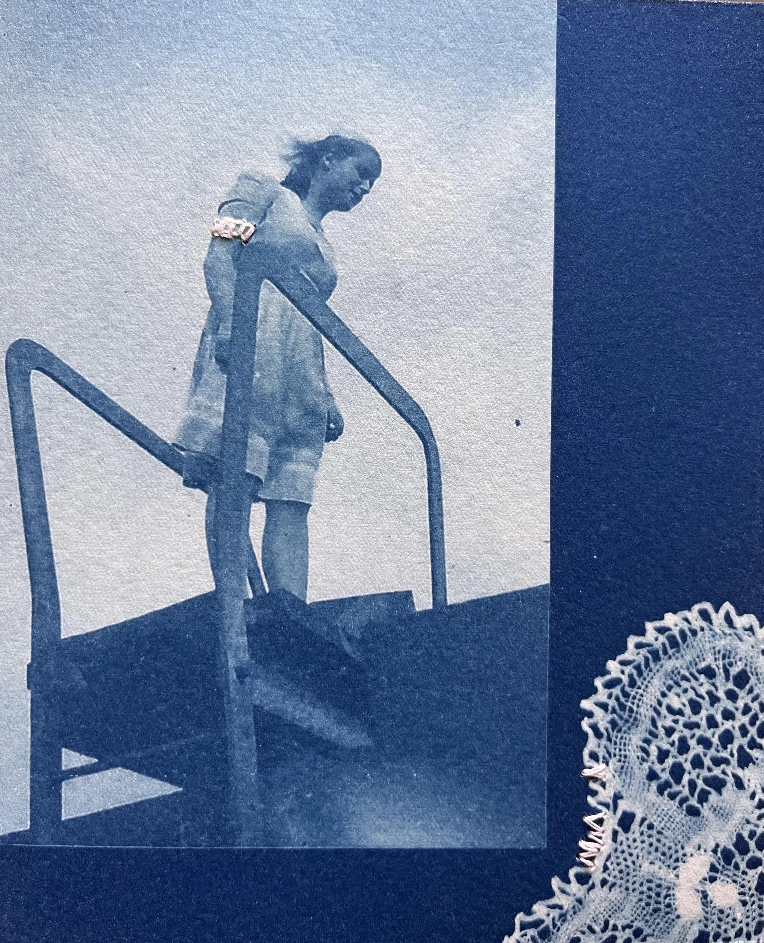 Not falling - Cyanotype & thread