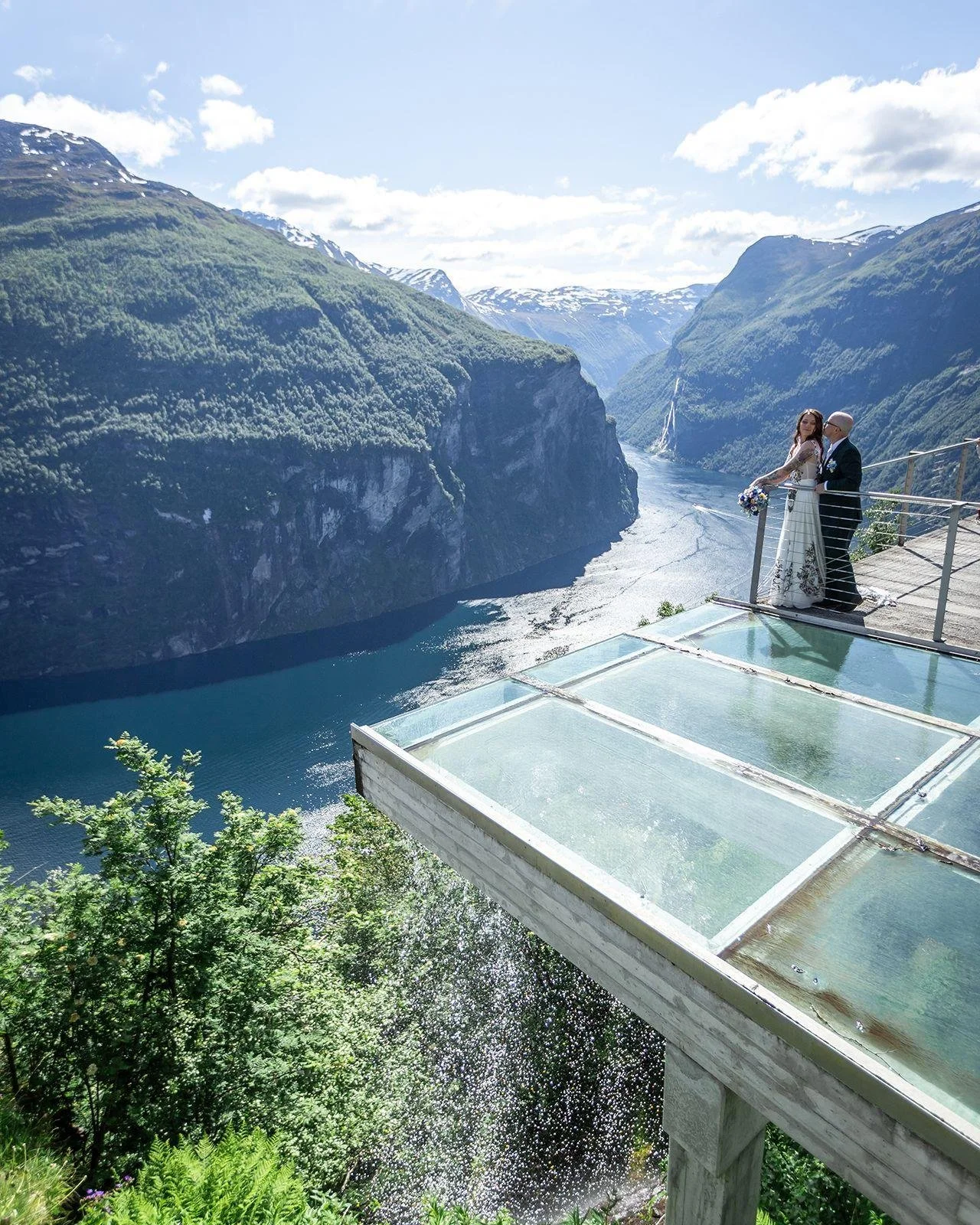 The spectacular Geirangerfjord!

If you want stectacular photographs visit fjord.wedding or send us a message. 📷💚

📍 Geirangerfjord, Norway

#FjordWeddings #WeddingPhotography #Geirangerfjord #NorwayWedding #DestinationWedding #ElopementNorway #Aw