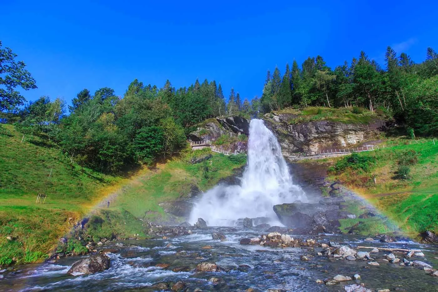 Waterfall Weddings Norway