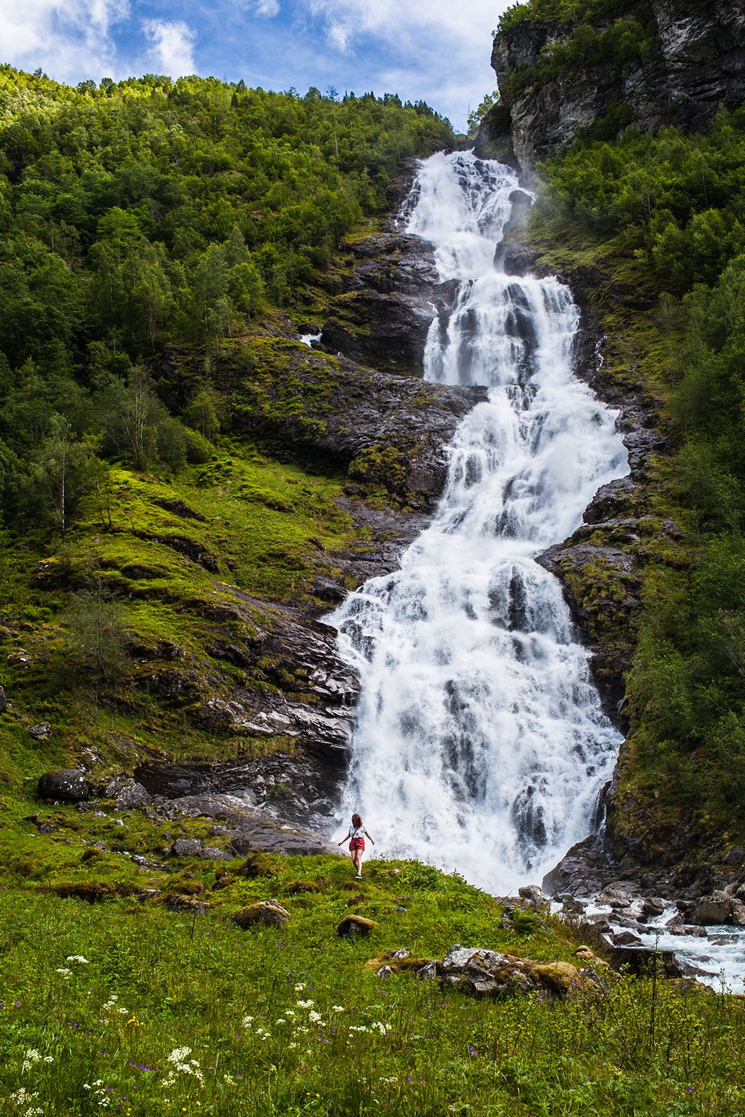 Hjellefossen in Årdal