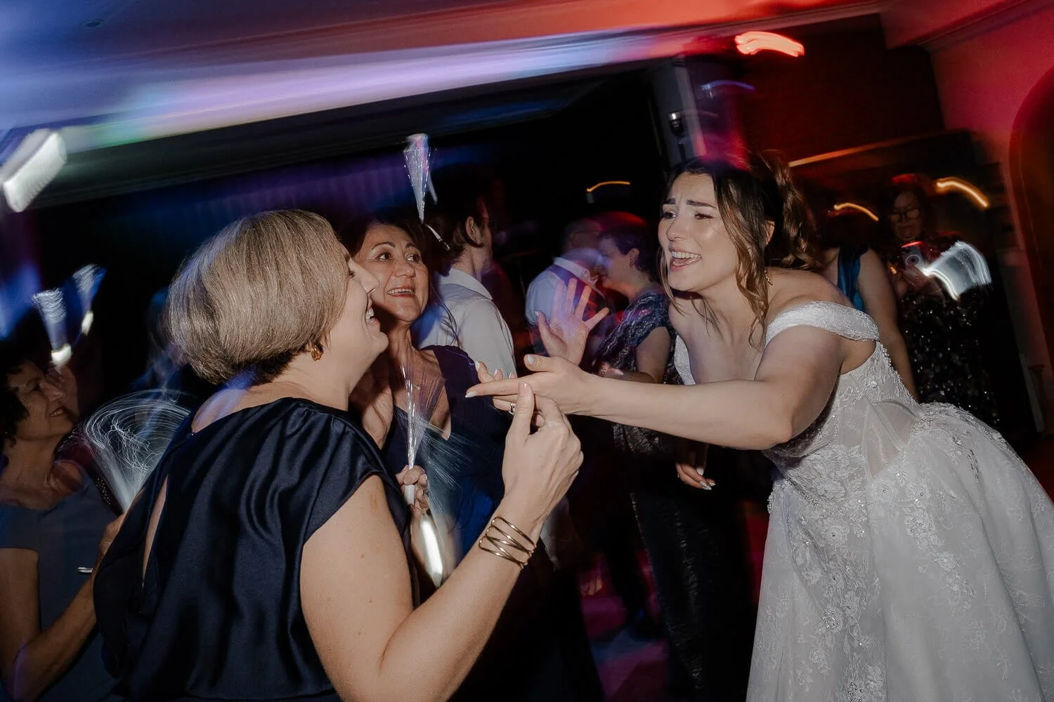 Braut-Gaeste-Morrhof-Party.jpg
