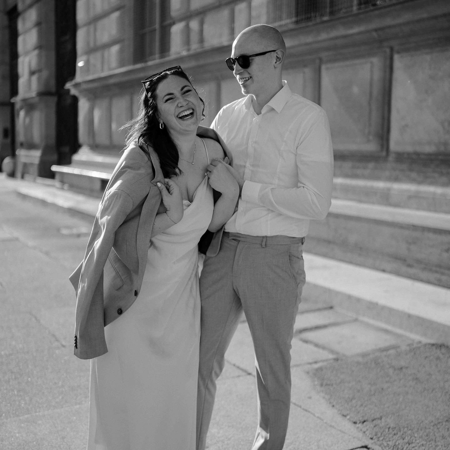 This is why I love what I do. ✨⁠
⁠
There&rsquo;s nothing quite like real laughter&mdash;unscripted, unposed, completely you. These moments happen when you forget the camera and just enjoy being in the moment with your person.⁠
⁠
Weddings and couples&