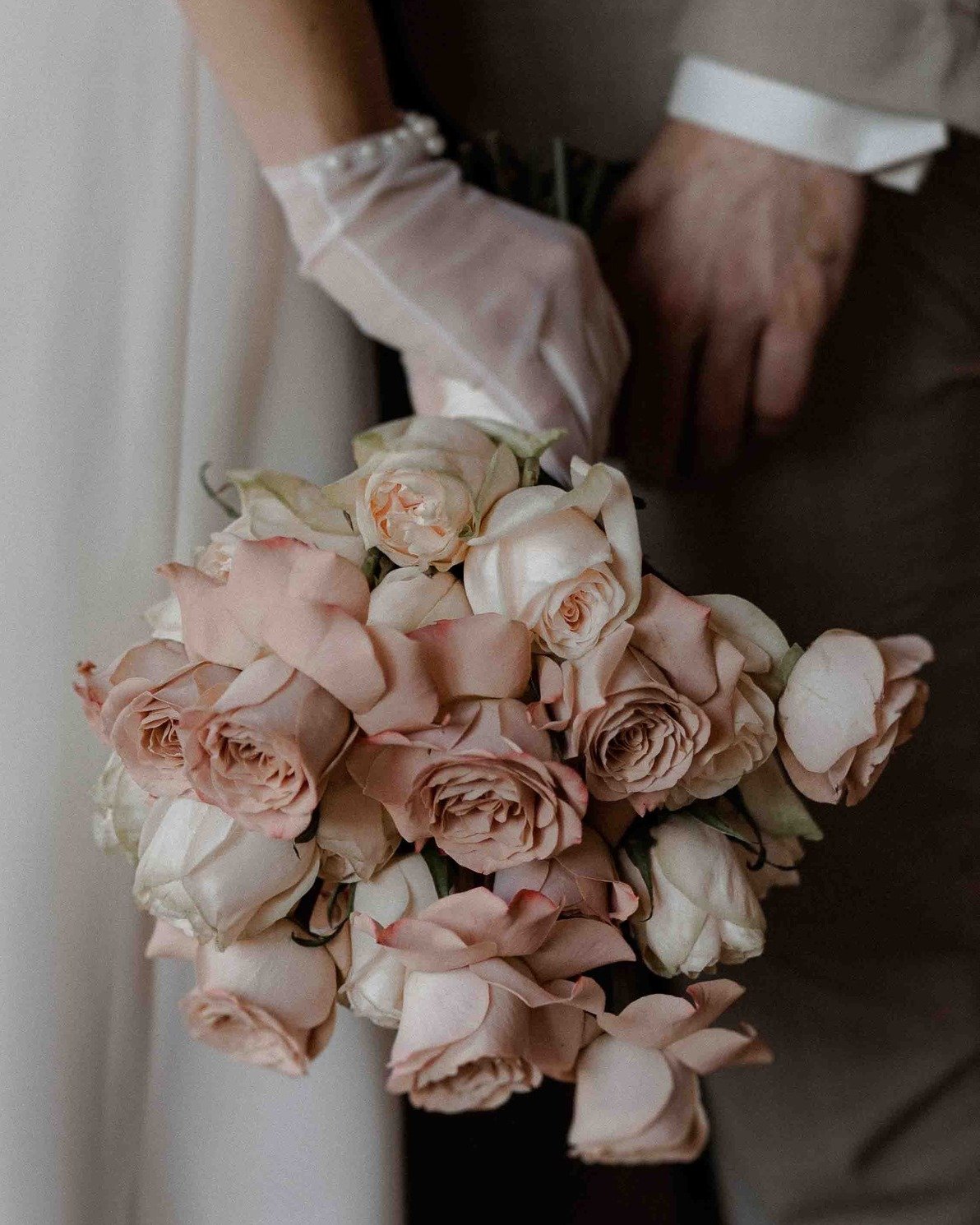 It&rsquo;s not just about photos.

Yes, your wedding pictures should be beautiful. But great photography is about so much more than just the final images&mdash;it&rsquo;s about how you feel in the moment.

If you feel uncomfortable, overwhelmed, or o