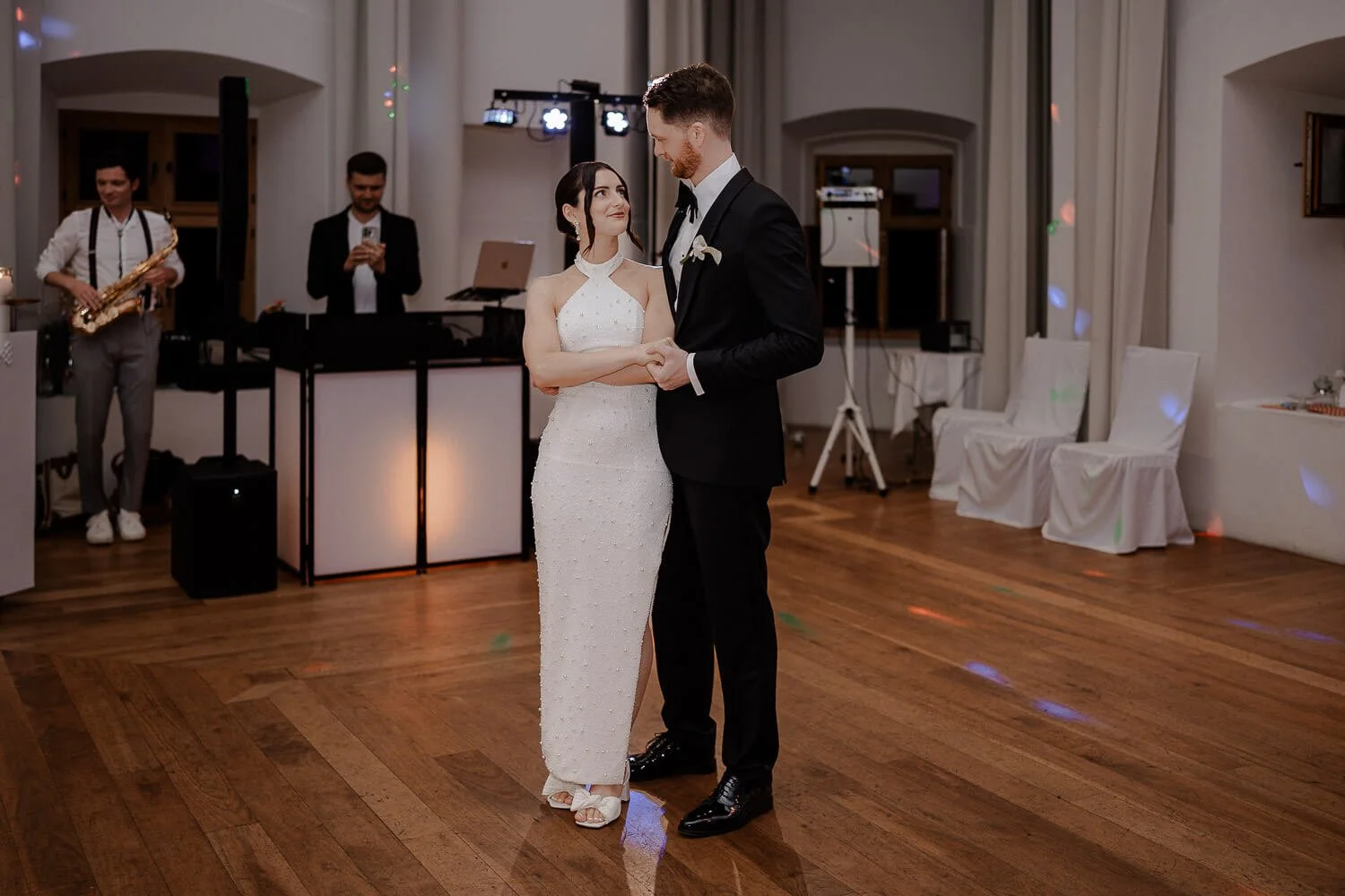 Erster Hochzeitstanz des Brautpaars