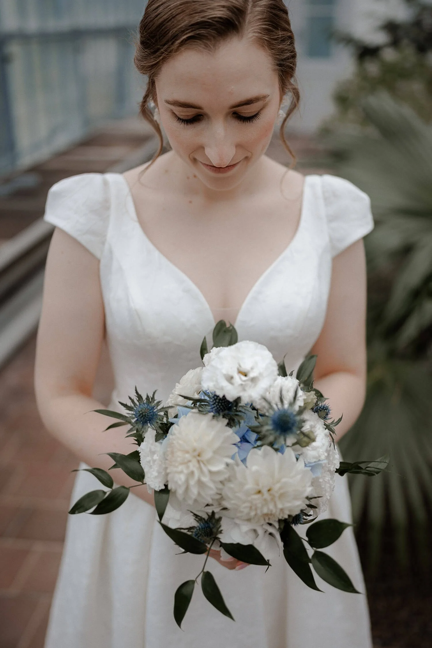 Braut mit Bouquet bei Hochzeit