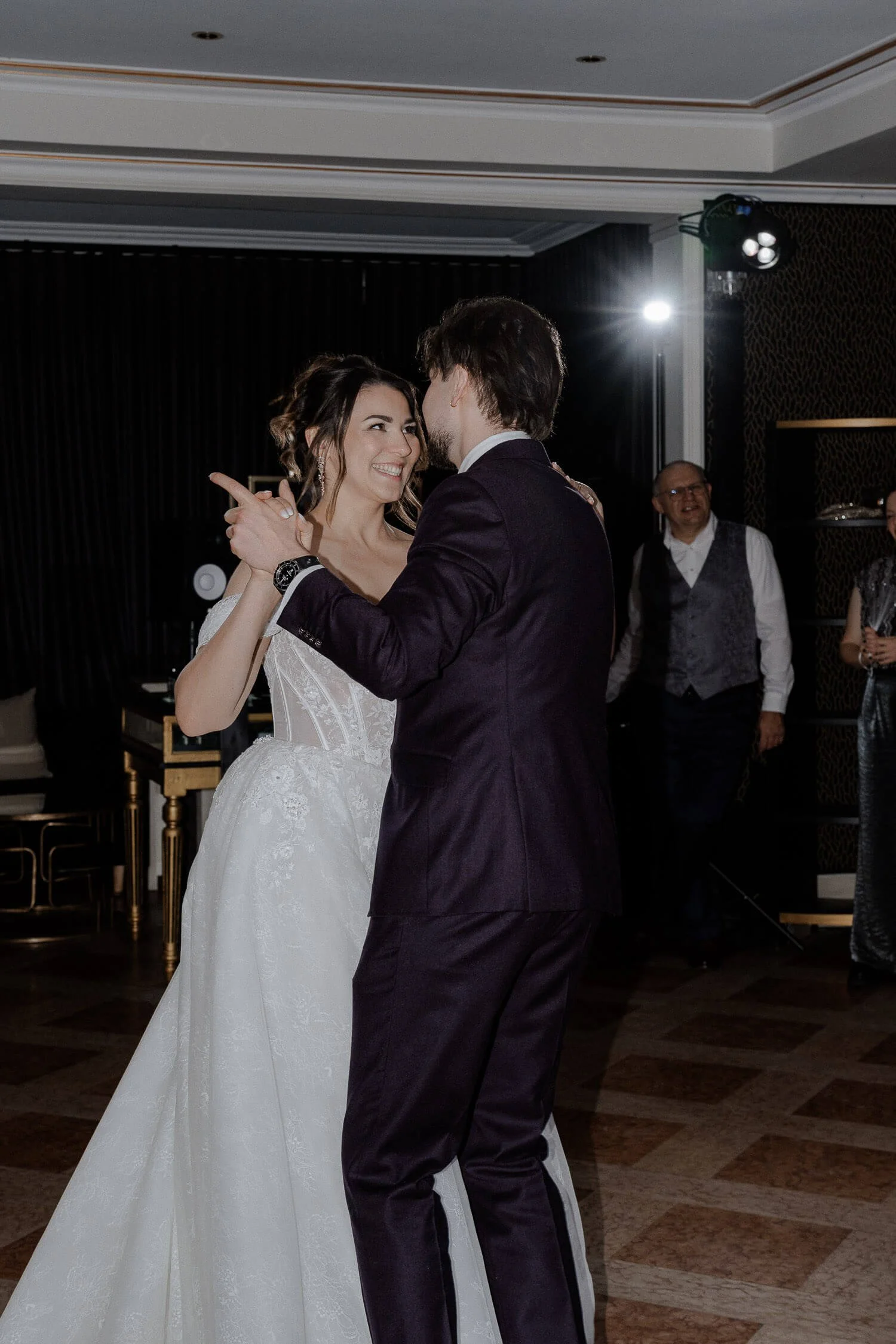 Wedding-Couple-First-Dance.jpg