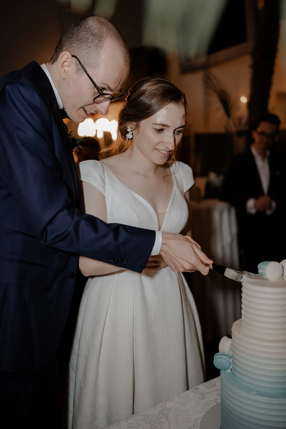 Tortenanschnitt Brautpaar