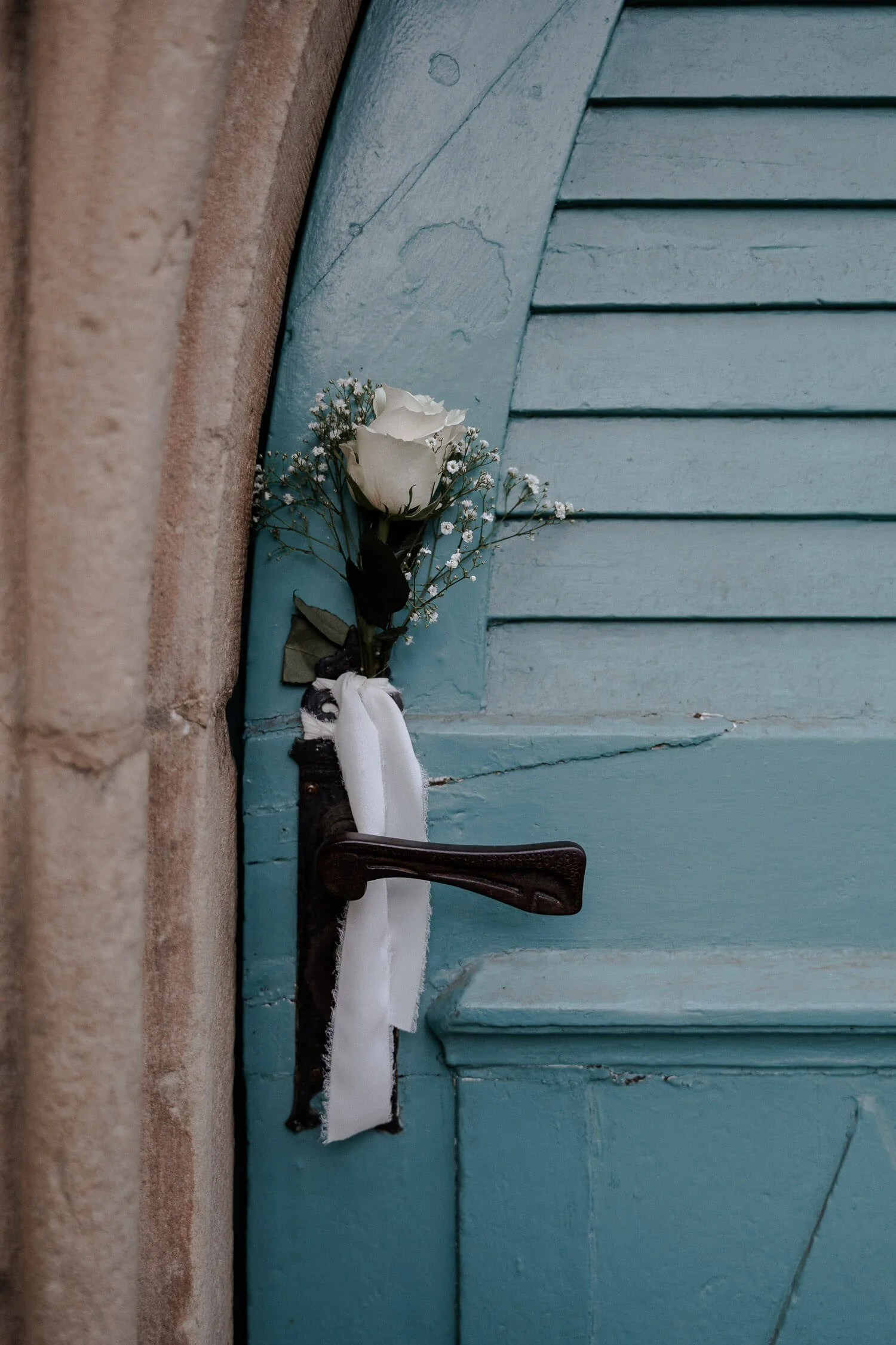 Hochzeit-Eingang-Kirche.jpg