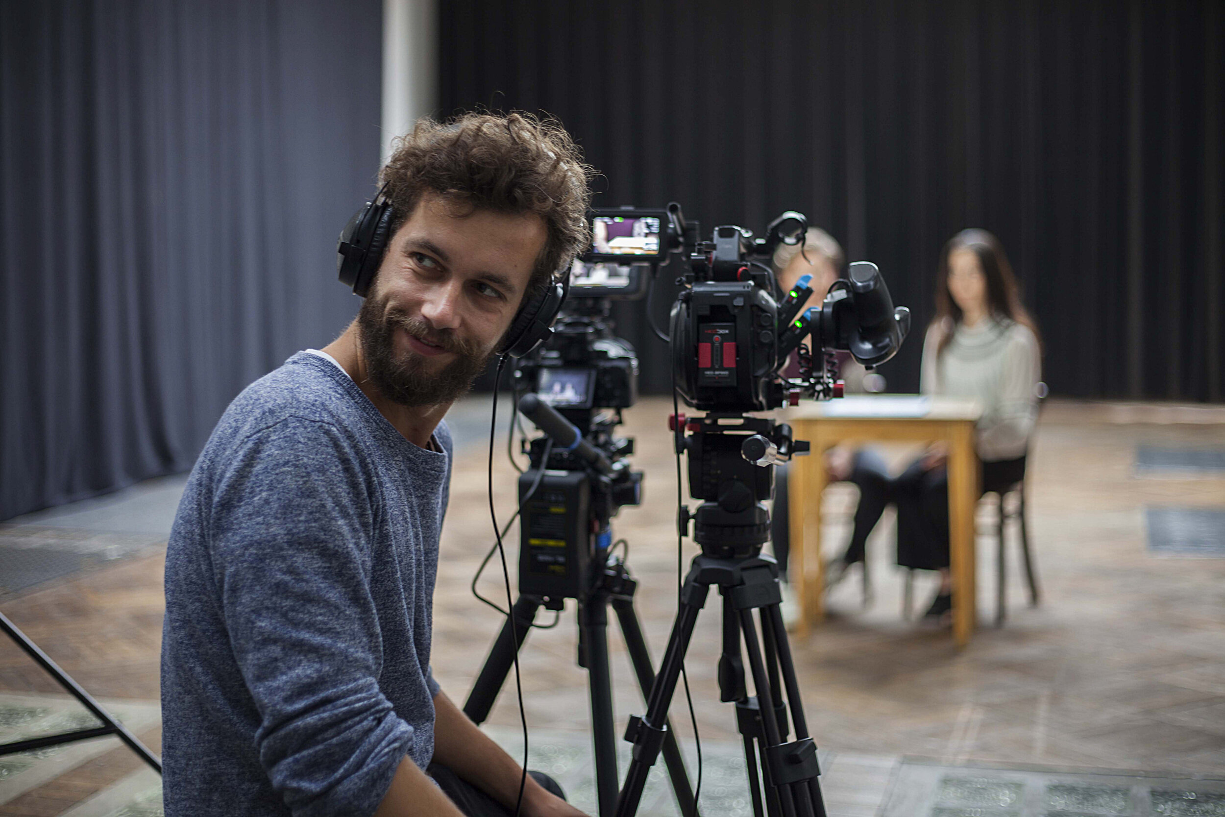 BACKSTAGE_28B.jpg