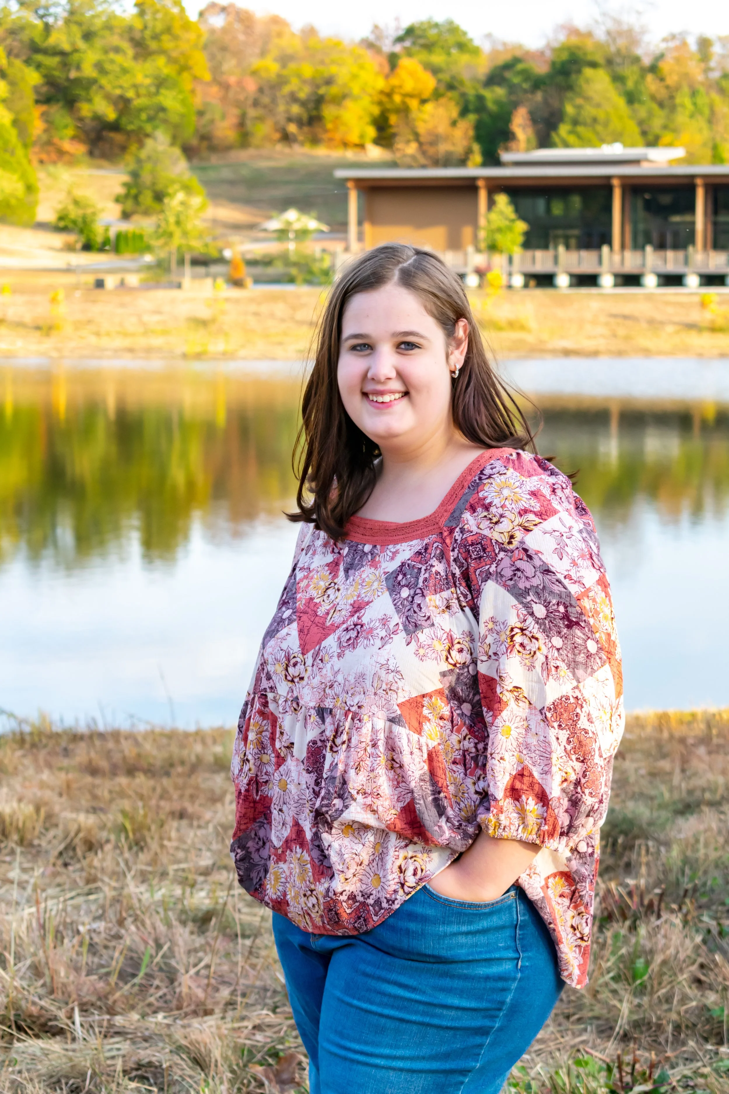 2022-Tori Senior Pictures-54.jpg