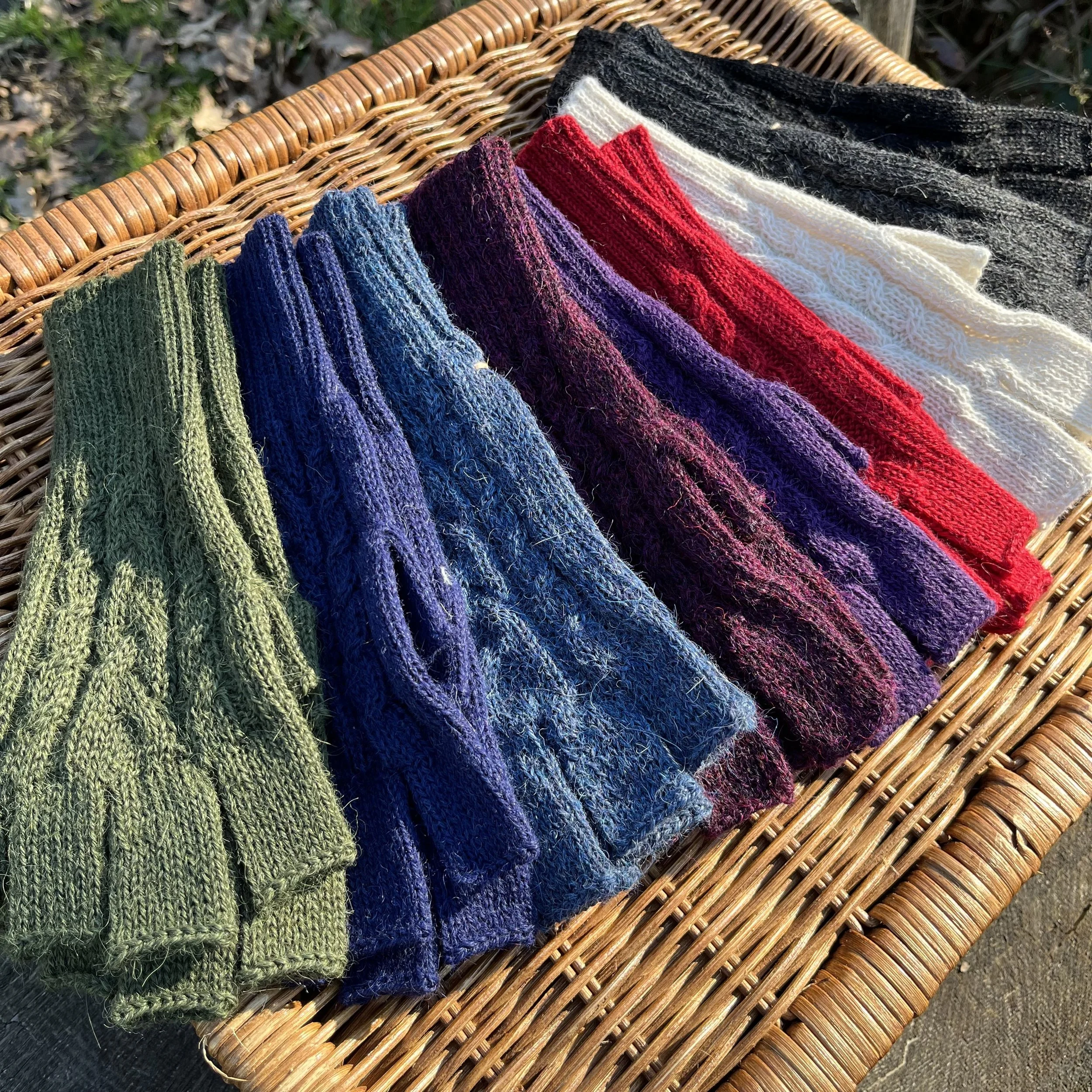 ALPACA GLOVES - FULL FINGER & FINGERLESS
