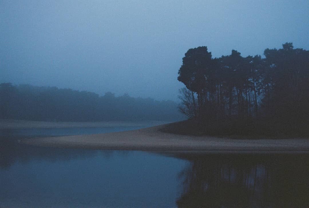 Revisit memories
2020

#analogphotography 
#photography 
#artphotography 
&copy;rachelheemskerk.nl