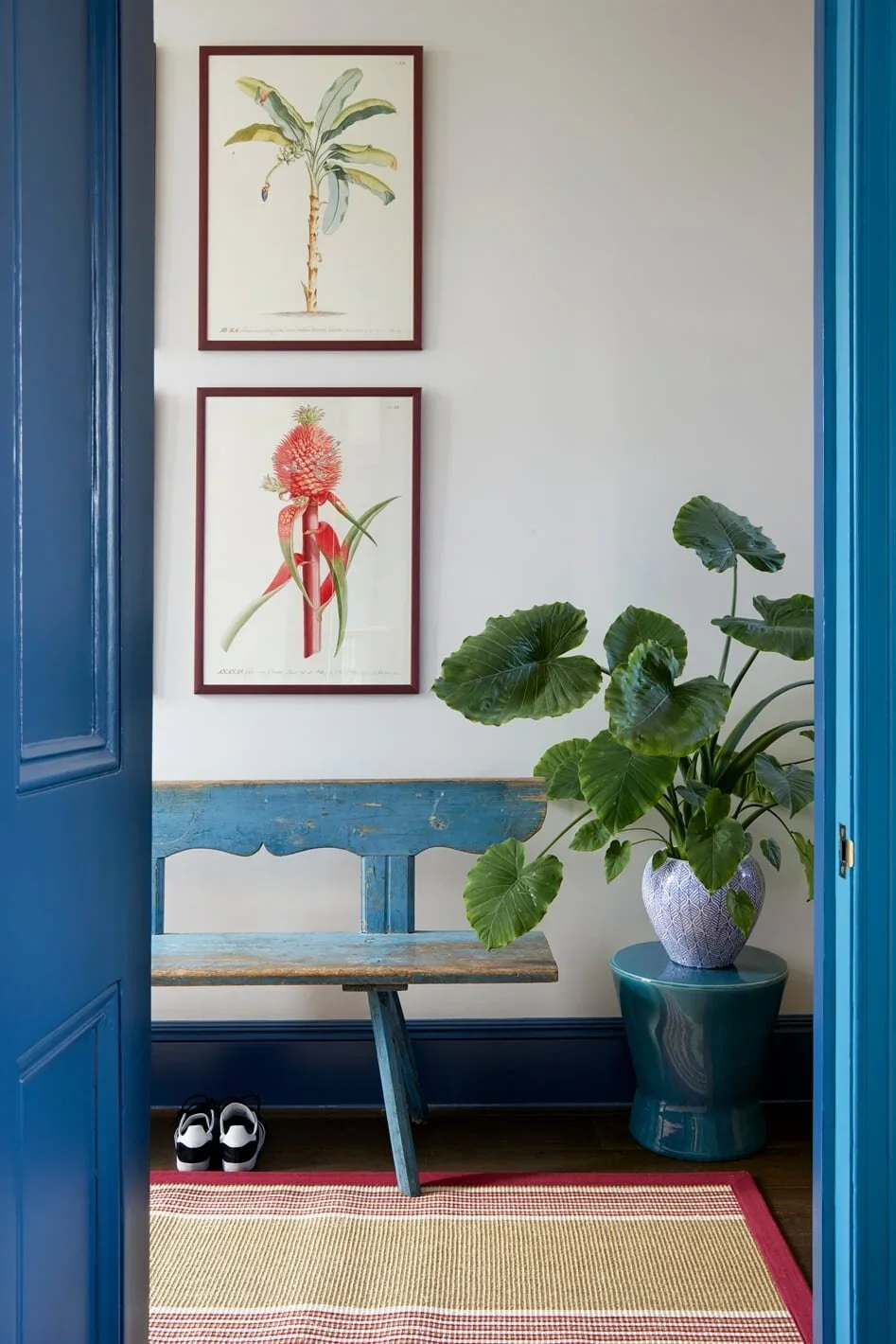 studioanton-interiordesign-london-downspark-hallway-1.webp