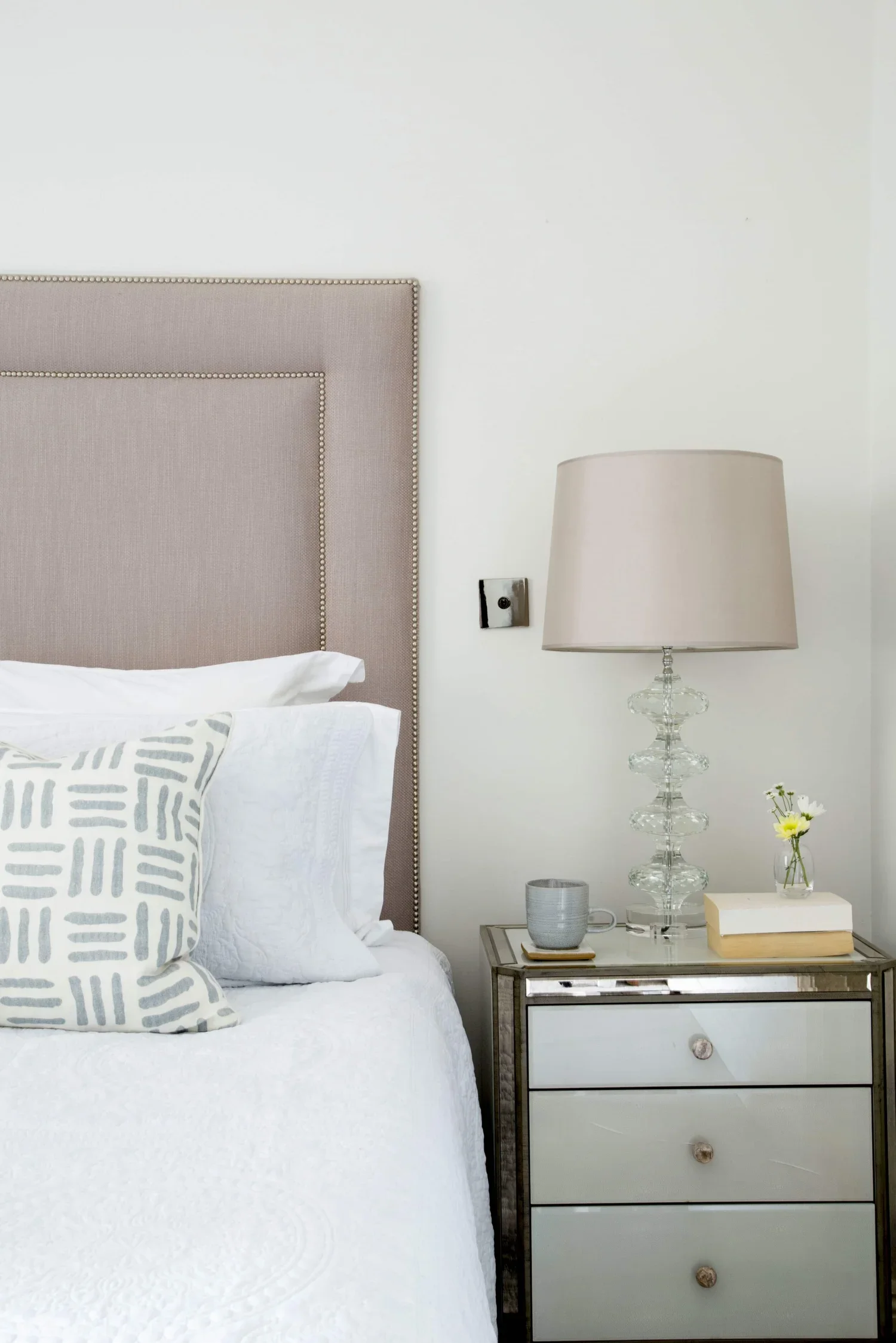 studioanton-interiordesign-london-bedroom-2-1.webp