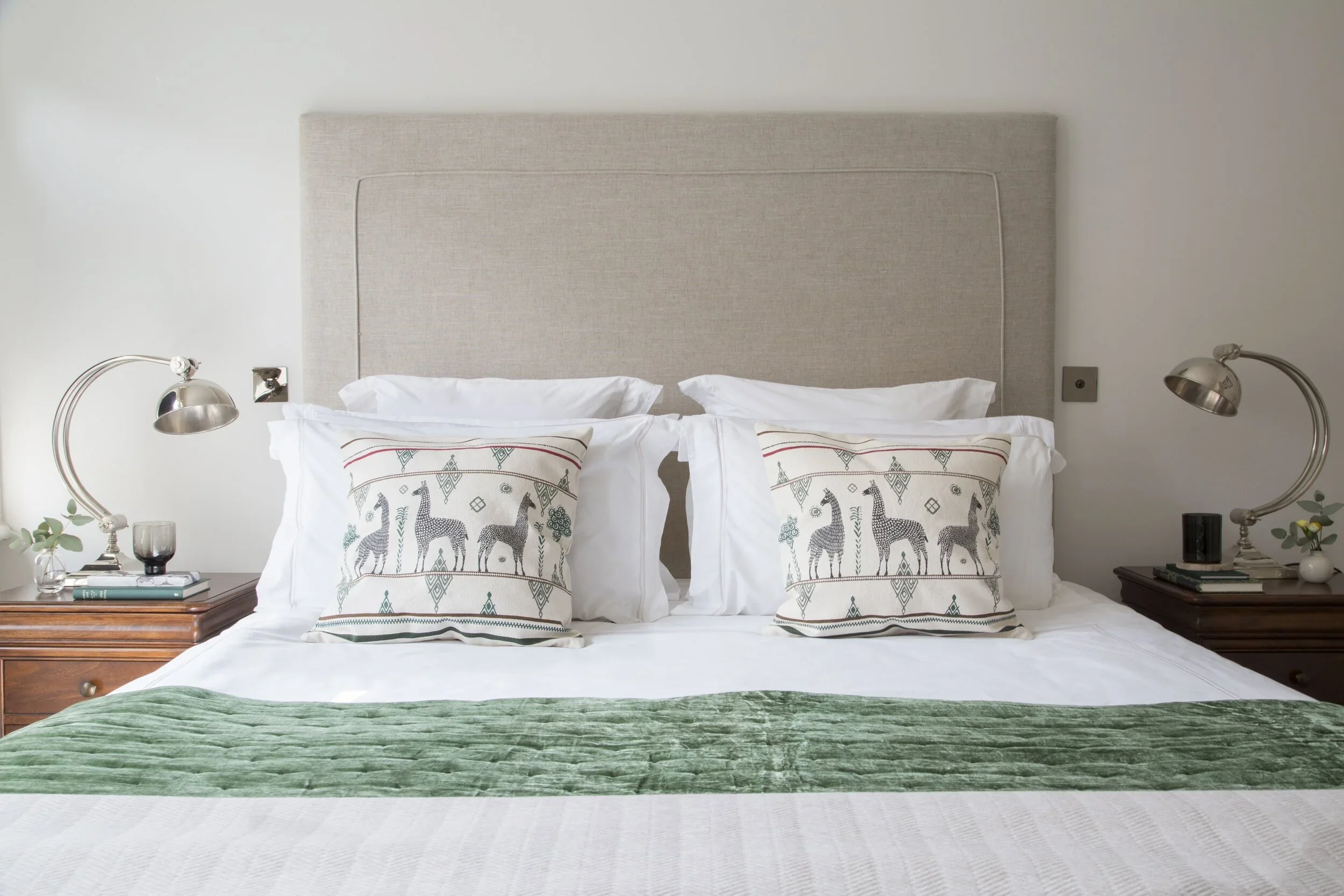 studioanton-interiordesign-london-bedroom-5.webp