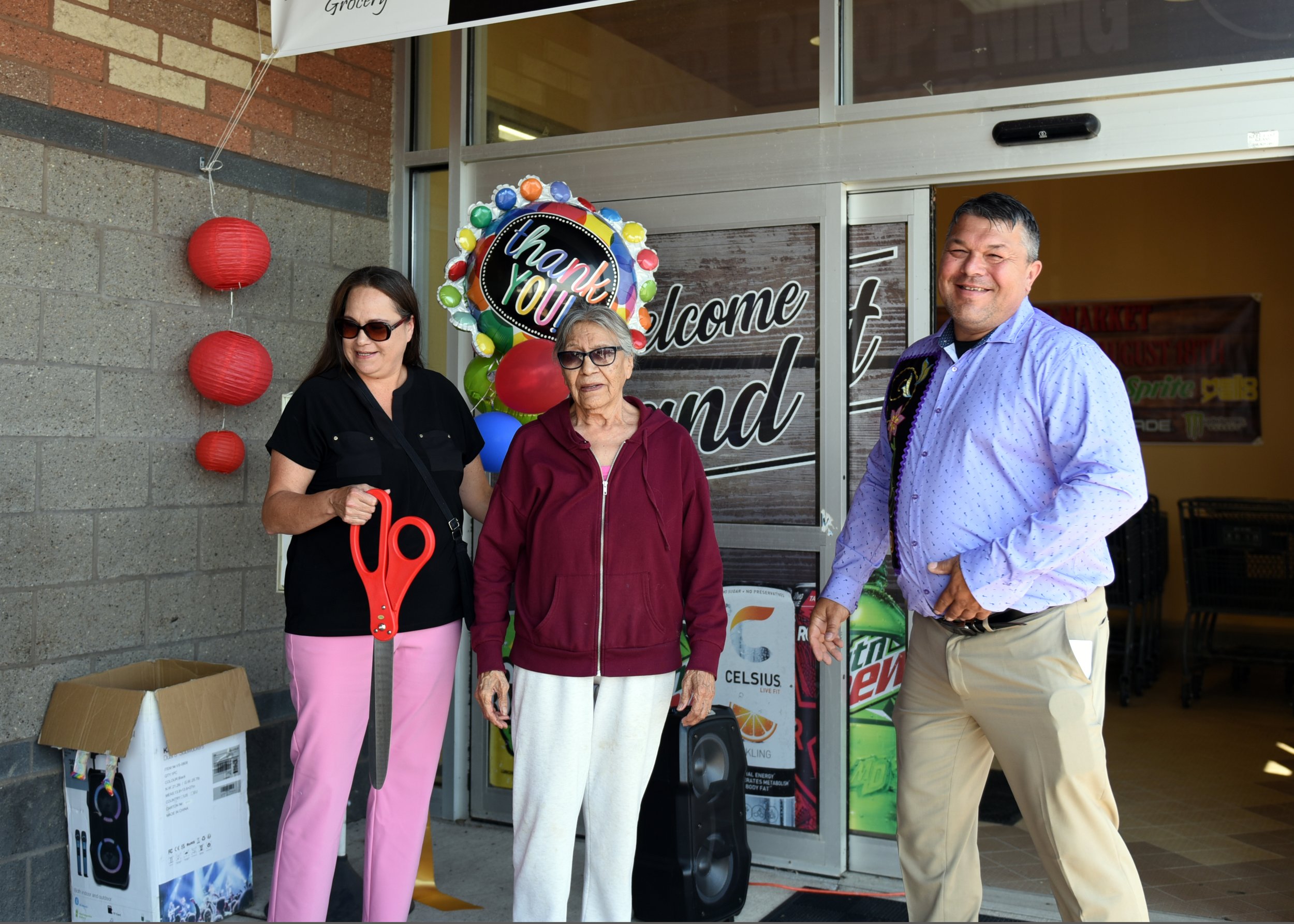 Grand Market Ribbon Cutting 2VIV_6445.jpg