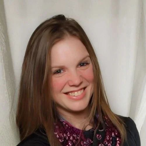 Michelle Miller Headshot