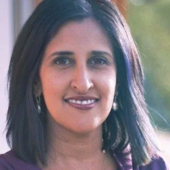 Dila Perera Headshot