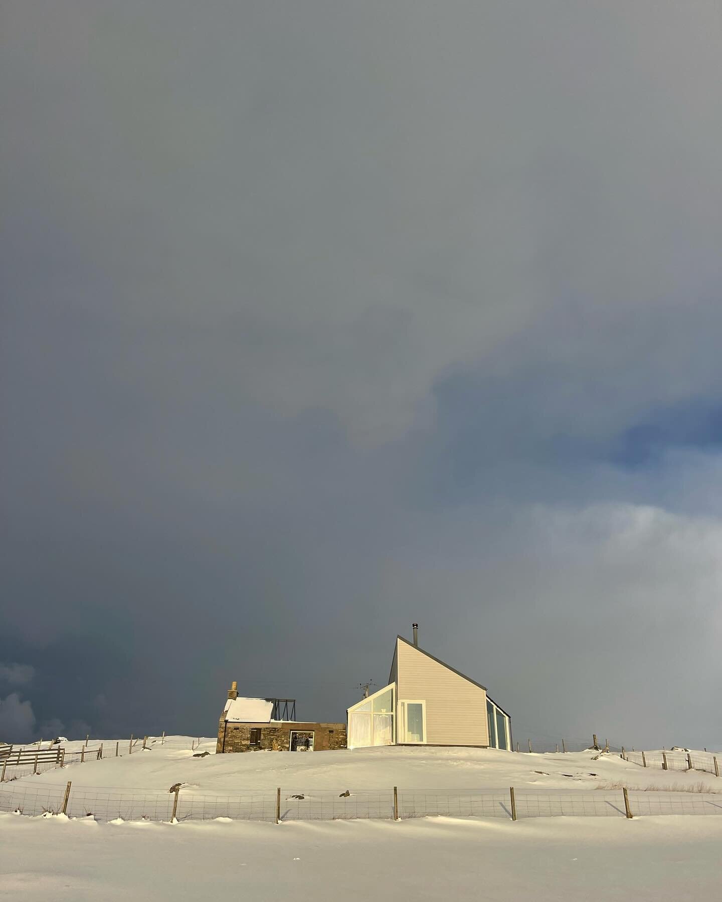 The fire is on and it&rsquo;s so cosy inside.  The perfect place to be watching the beauty of snow.  #shetland #timestandstill #escapefromtime #slowliving #slowtravel #visitshetland #shetlandwinter #visitscotland #hiddenscotland #shetlandaccomodation