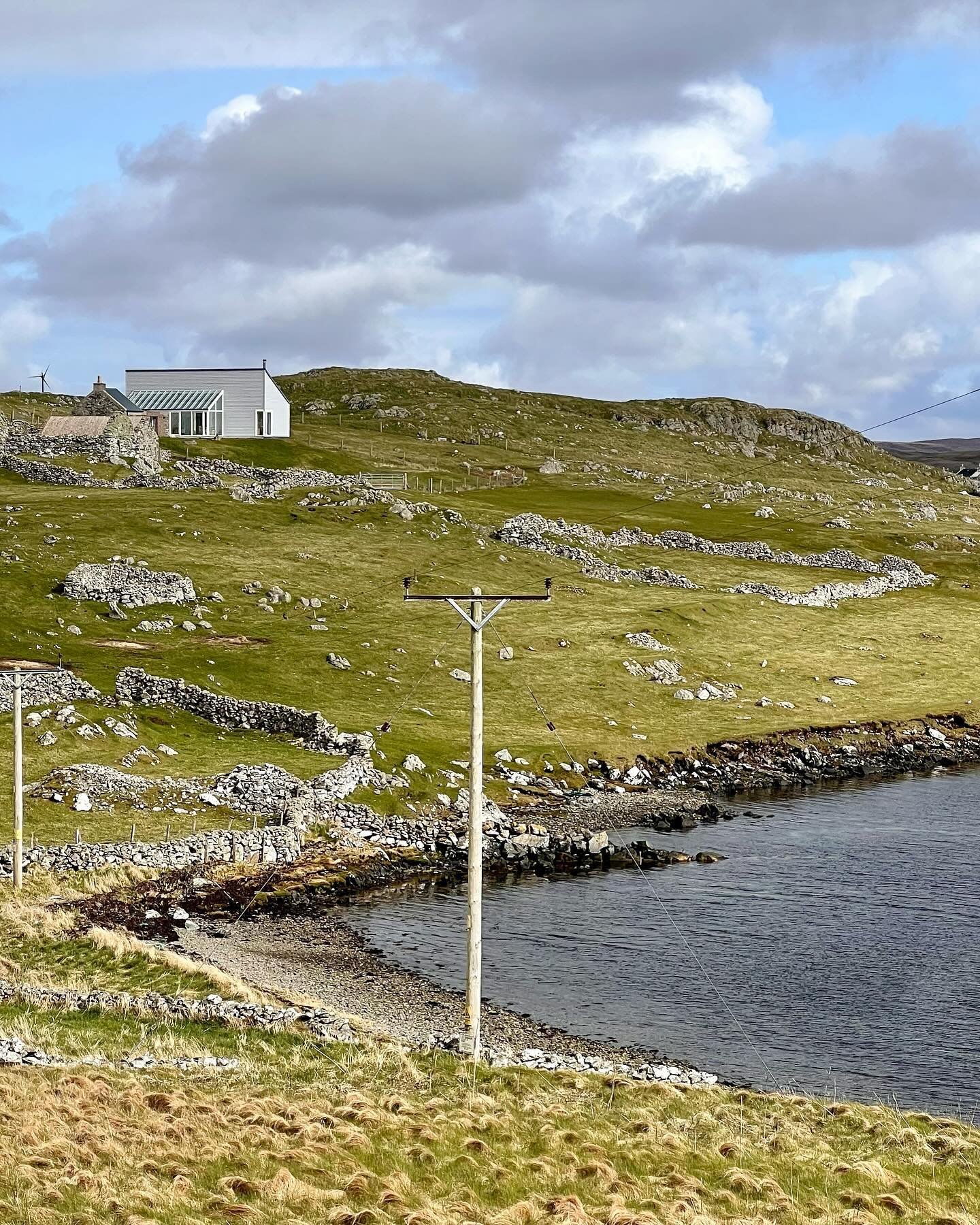 Surrounded by space. Discover Shetland from peaceful Westshore #Shetland #shetlandislands #shetlandgetaway #shetlandstay #shetlandaccomodation #exploreshetland #shetlandexperience #visitshetland #60n #selfcateringshetland