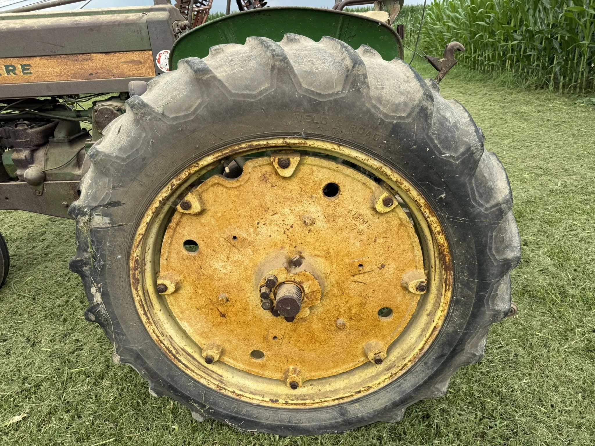 COLLECTOR TRACTORS & EQUIPMENT - SHOP ITEMS — Muncy & Associates