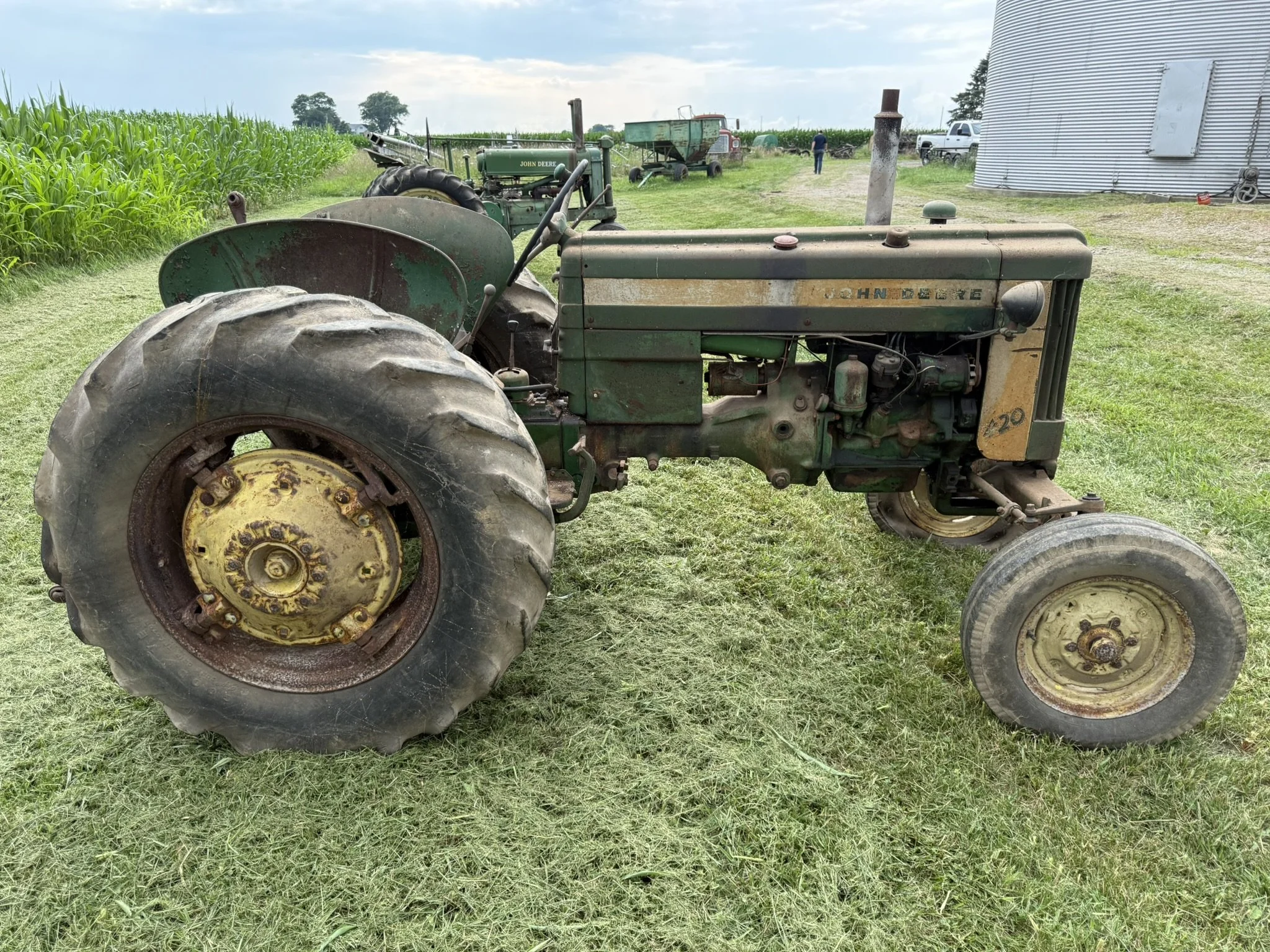 COLLECTOR TRACTORS & EQUIPMENT - SHOP ITEMS — Muncy & Associates