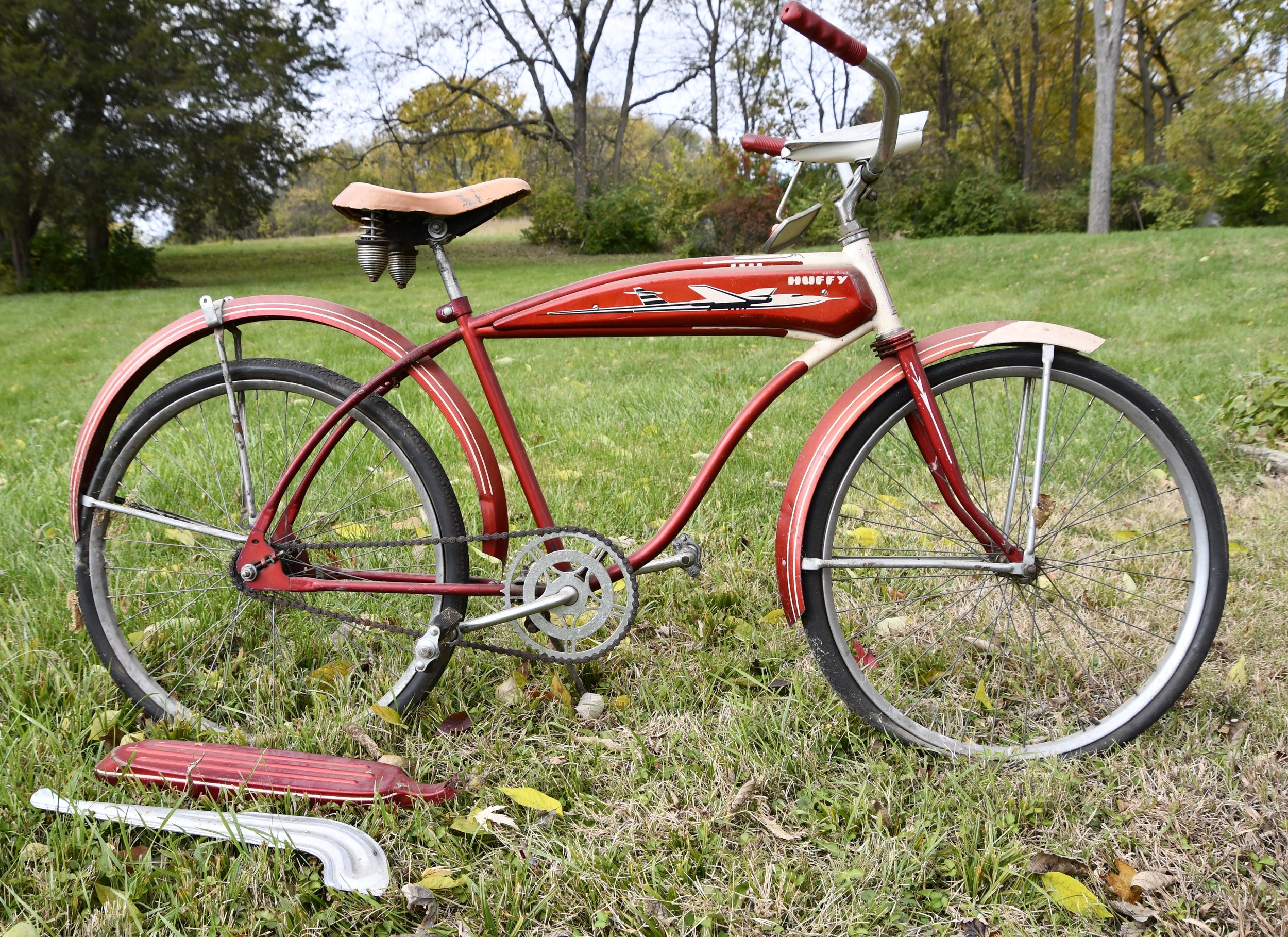 STEREO EQUIPMENT - BICYCLES - TOOLS - MEMORABILIA - HOUSEHOLD