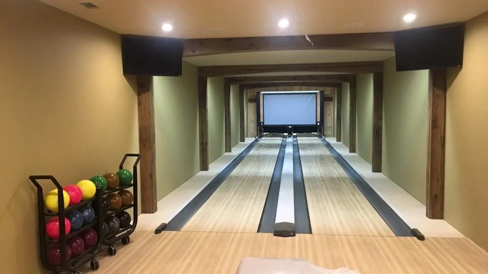 bowling alley.jpeg