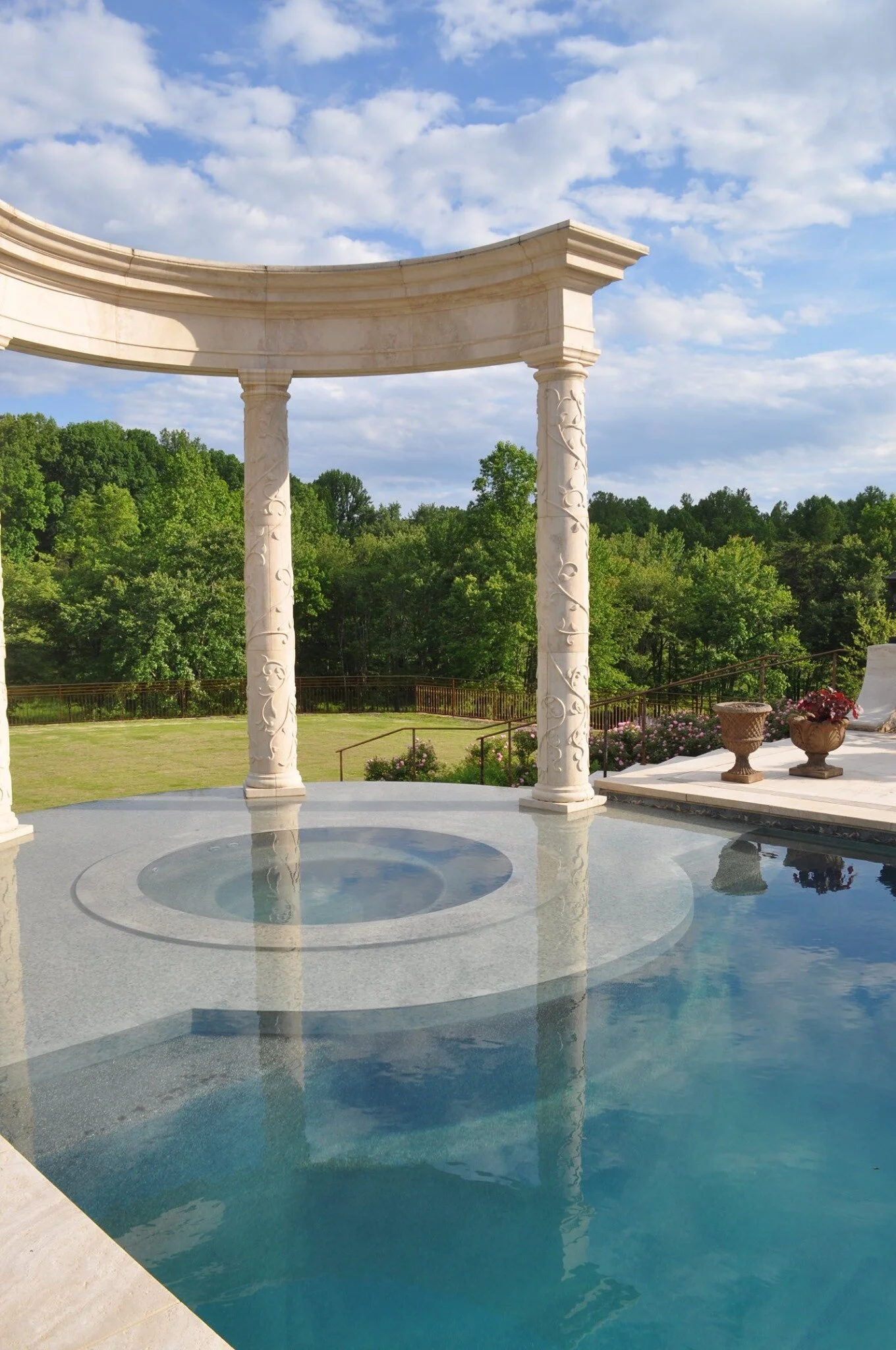 Pool hottub infinite edge.jpeg