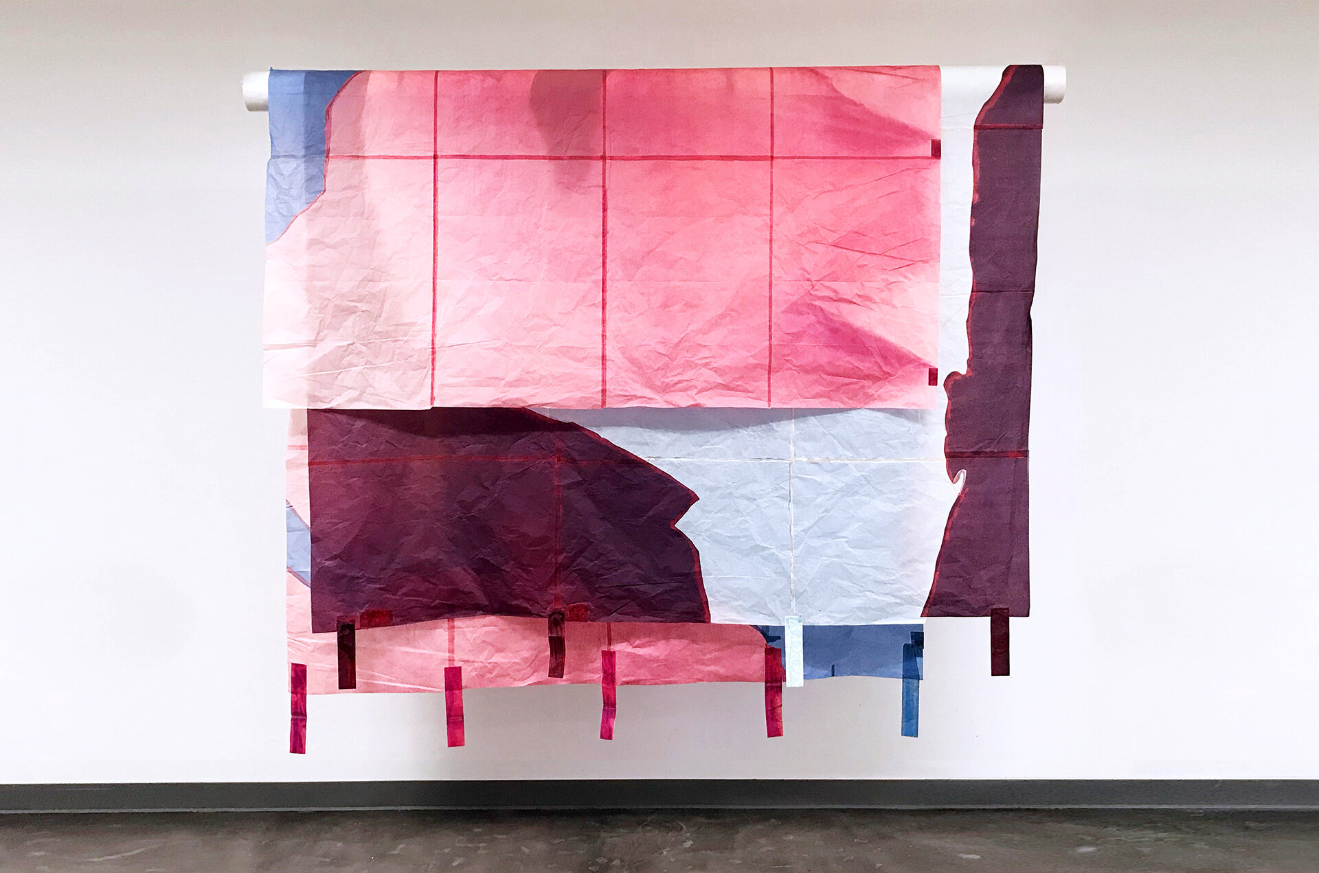  Valentina Jager:  Noon drags its starving shadow to the grid , tissue paper, 200x250cm, 2021 