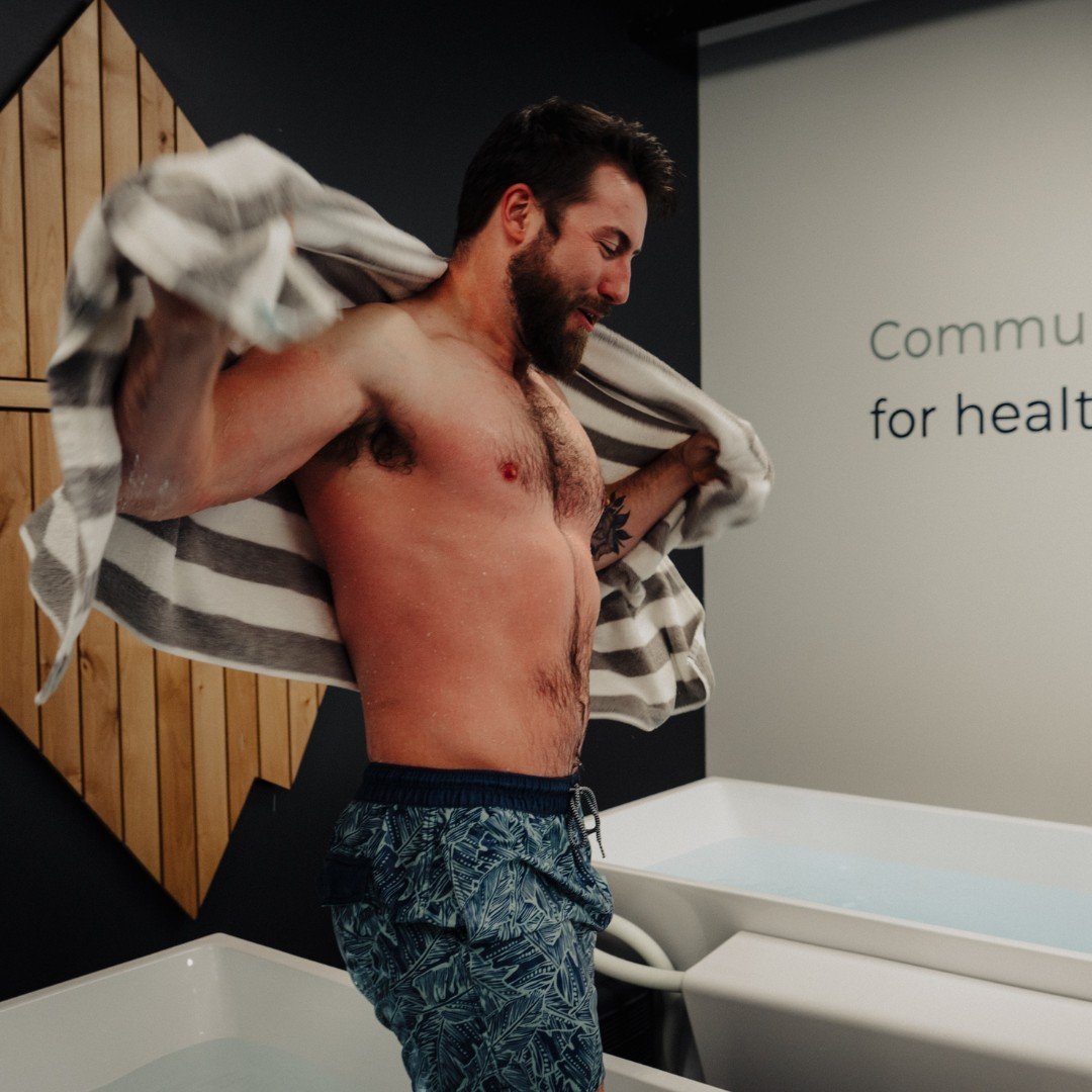 Take the plunge with Cold Water Therapy🧊 to enhance your recovery and boost your immune system. Dive into your health&mdash;book your cold plunge today! 

Located at our RESET studio inside @vrtxfitness

#ColdPlungeTherapy #BoostImmunity #CryoMethod