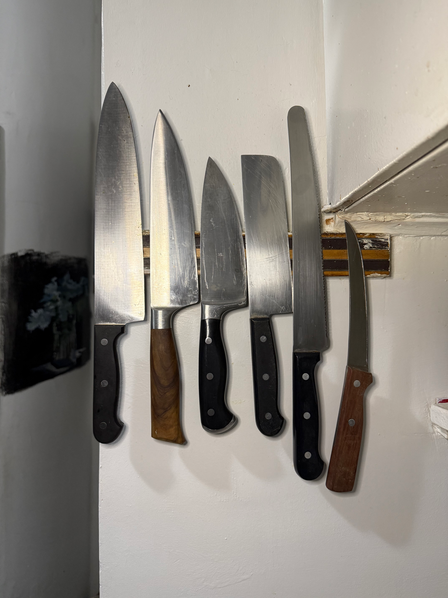 knives-wall-upload.png