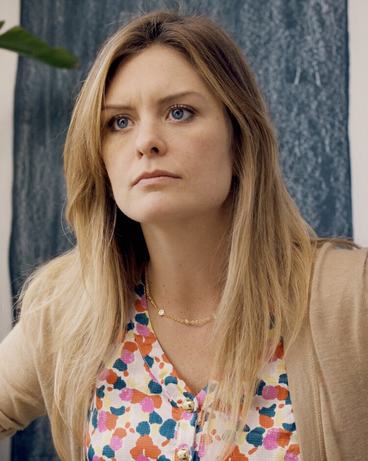 KELLY
Needs, more than anything, her best friend.