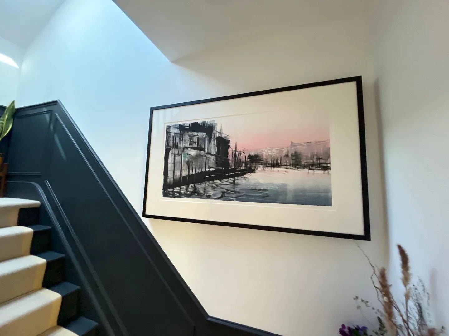Delighted to see a snap shot of 'Immortal Reflections No1' acquired @affordableartfairuk in Battersea last autumn now hanging in its new abode. It's rare to see where my work finally resides, and l am thankful to these wonderful art collectors for th