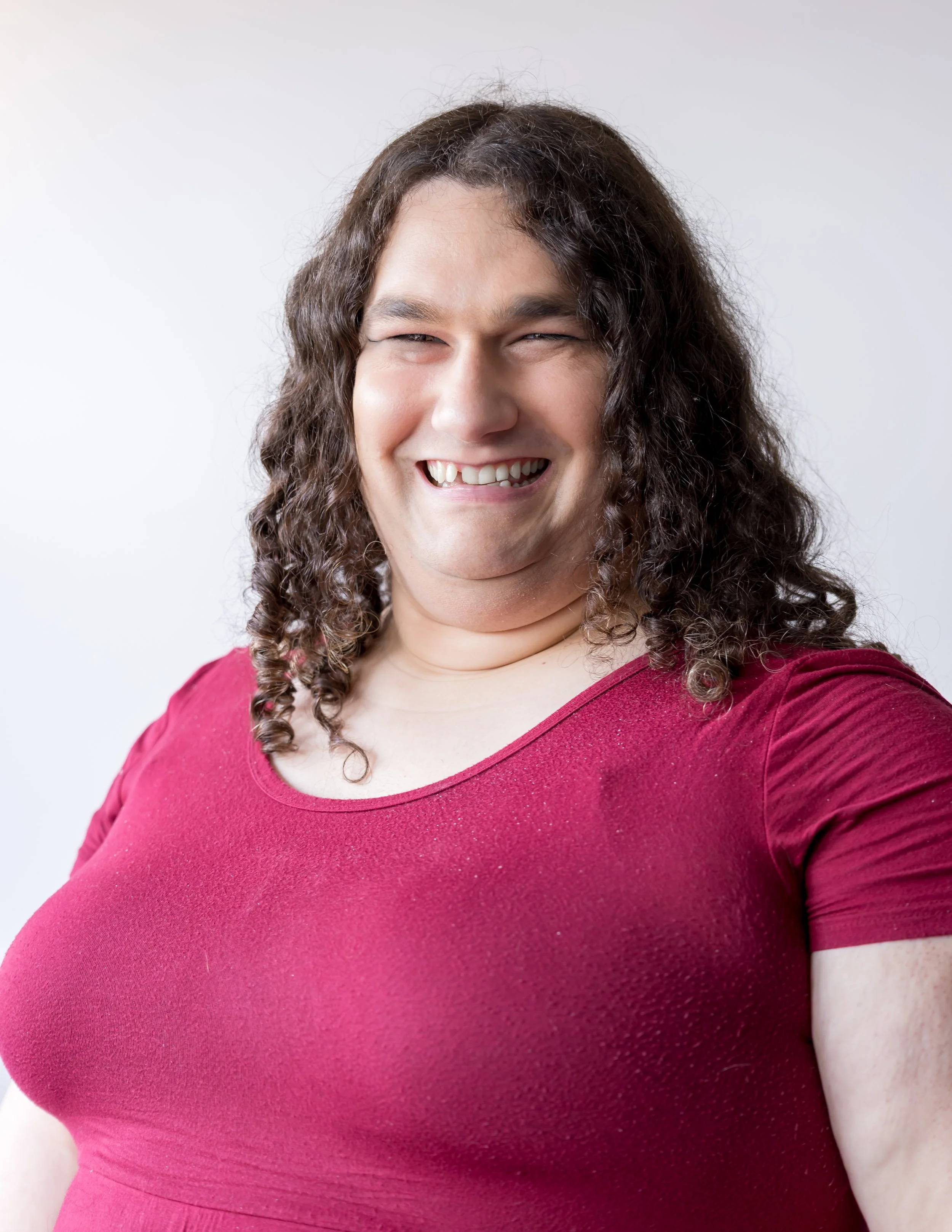 Dani Neiderhiser, Bilingual LGBTQ-affirming therapist Nashville, Tennessee