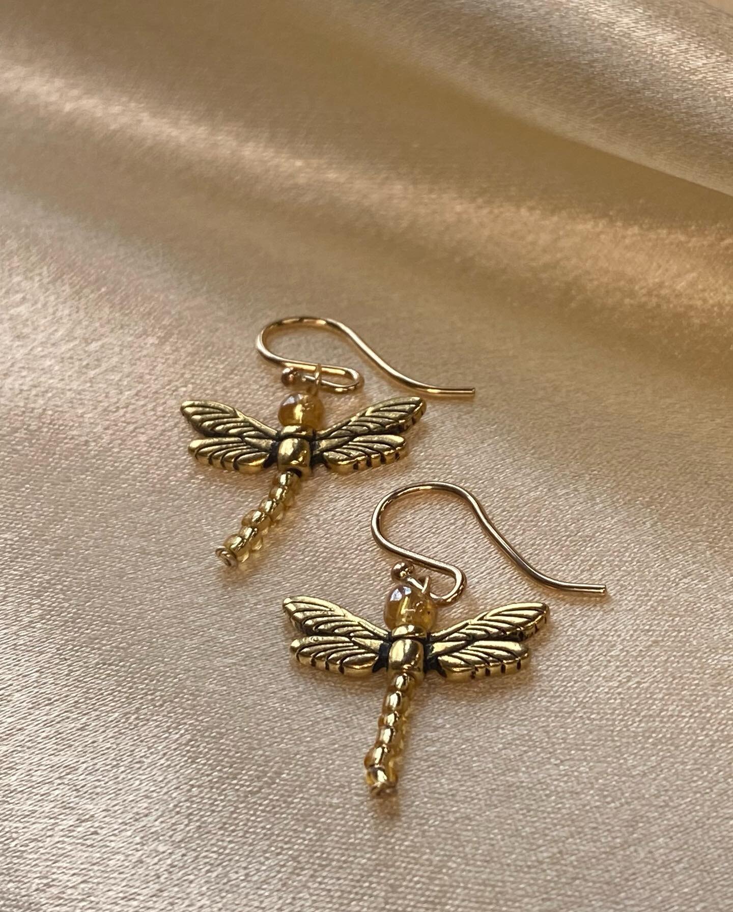 Our dragonfly collection is now available in our studio and online🌷

Our collection features hand crafted, one of a kind jewelry, stained glass, and etched glass pieces! 

Select pieces available on our website now!
www.shedbrandstudios.com