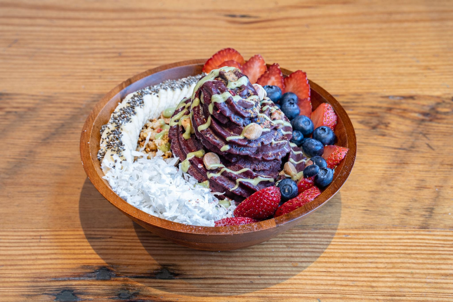 BLENDS JUICE BAR: All In Protein Açaí Bowl
