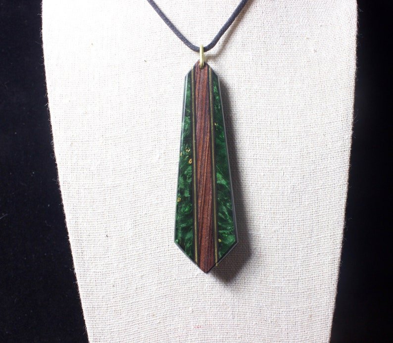 Dark-Green Elder Crystal.jpeg