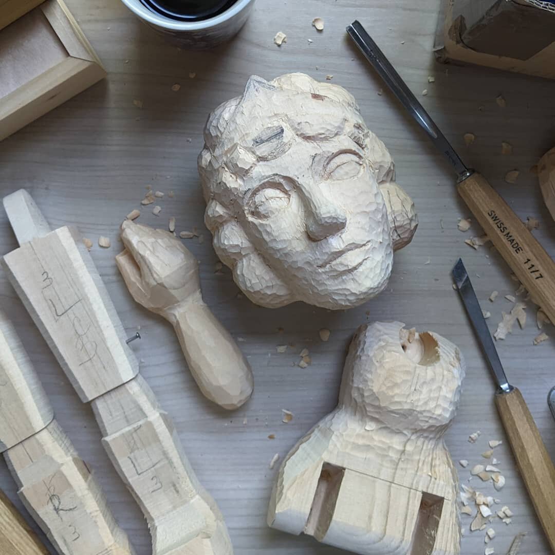 It's been a very busy week. I'm pretty far behind on my @puppetsinprague puppet but sooooo excited to get back to carving it.
.
.
.
.
.
#woodcarving #puppets #puppetry #puppettheatre #marionette #whittling #handcarved #artistmade #artiststudio #artis