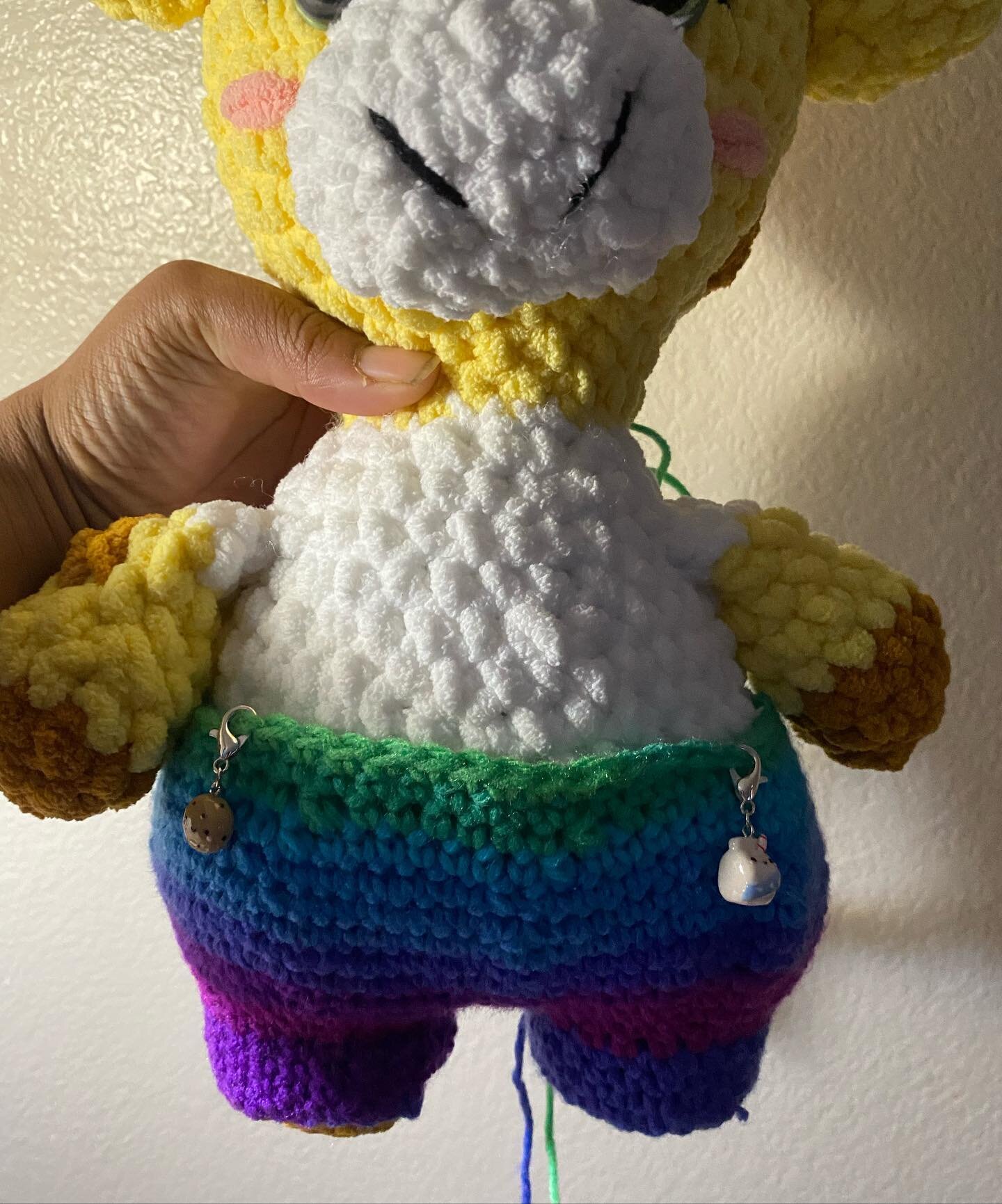 I know i haven&rsquo;t been that active 😩 I&rsquo;m so tired this year but I&rsquo;m working on getting pictures for all the patterns I&rsquo;ve been making! 

#amigurumi #amigurumilove #crochet #amigurumibusiness 
 #handmade