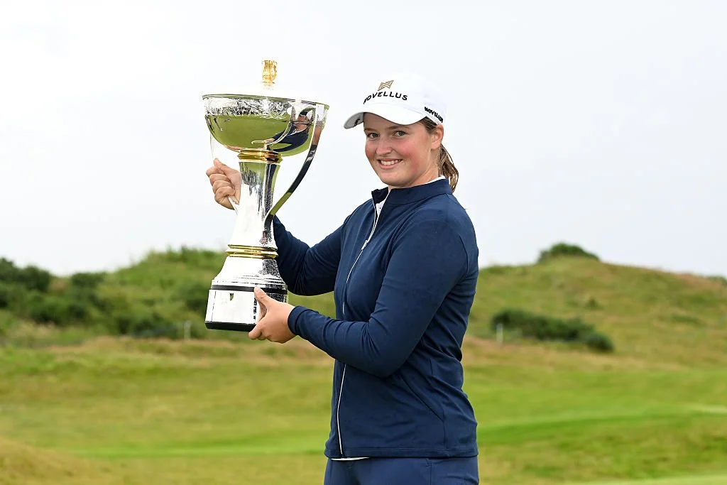 Lottie Woad: A new star in women’s golf
