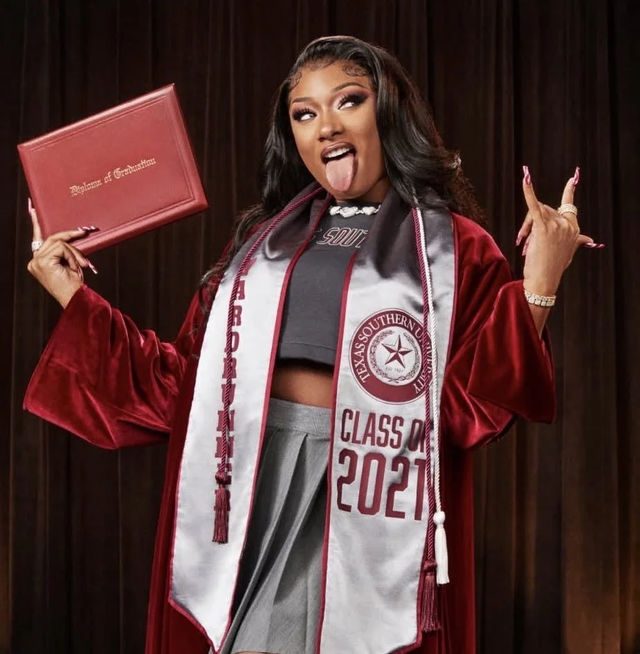 MEGAN THEE STALLION DIPLÔMÉ À LA TEXAS SOUTHERN UNIVERSITY 