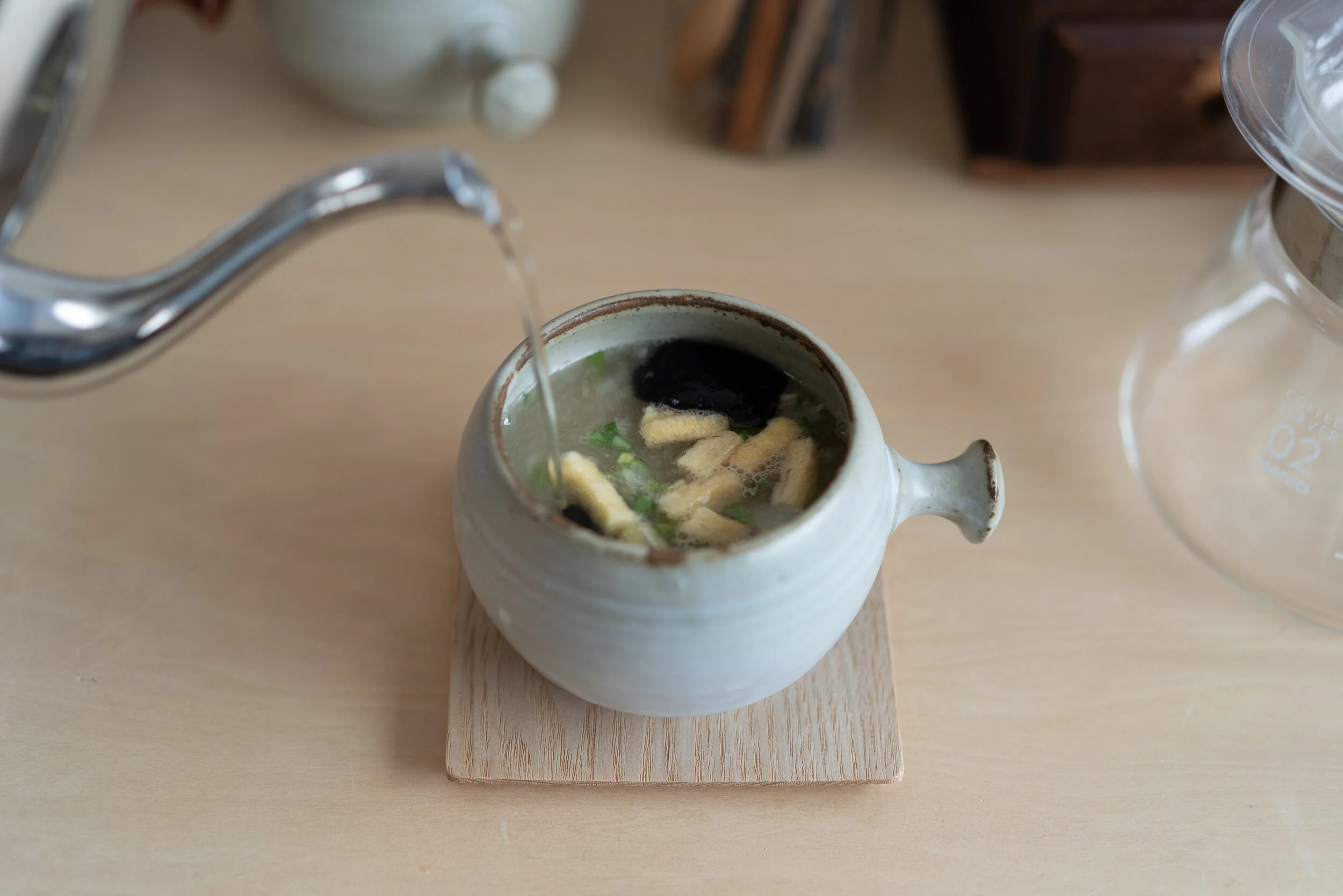 うしろめたくない味噌汁用マグカップ mug wan