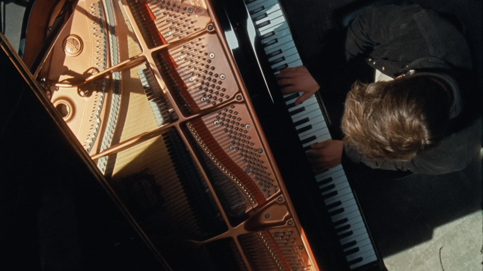 RUBIN HENKEL 03.01_02_44_19.Still015.jpg