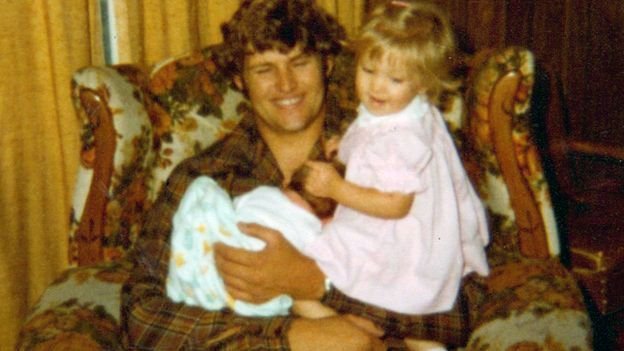 Keith com sua primeira filha, Melissa