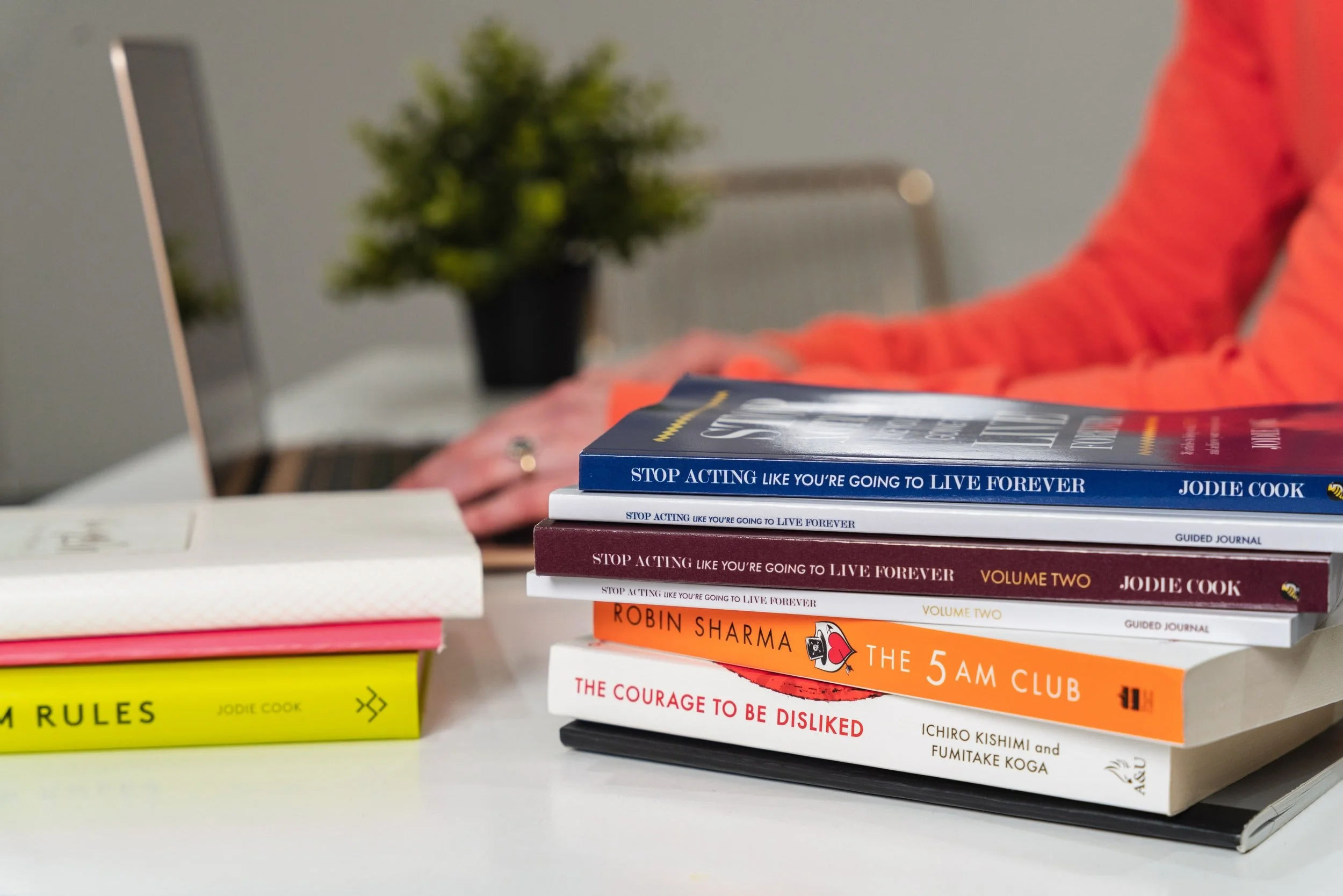 3 Easy Ways Busy Business Leaders Can Read More in Less Time