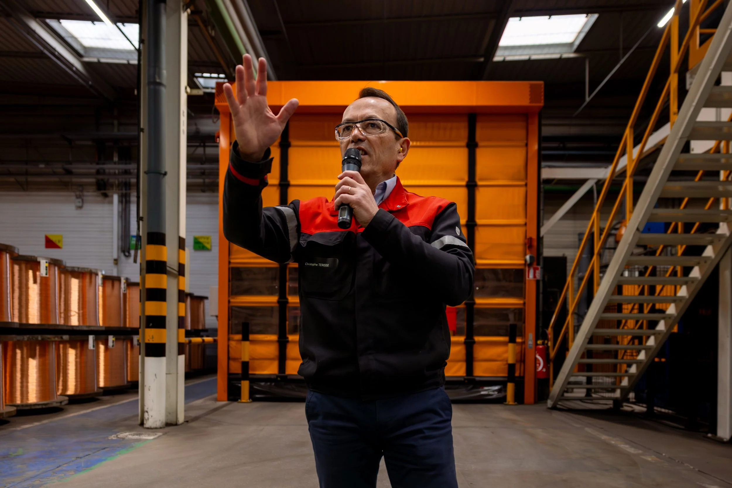 Claire Willem Photographe de mariage bourgogne morvan autun - ronde des rubans - robe de mariée