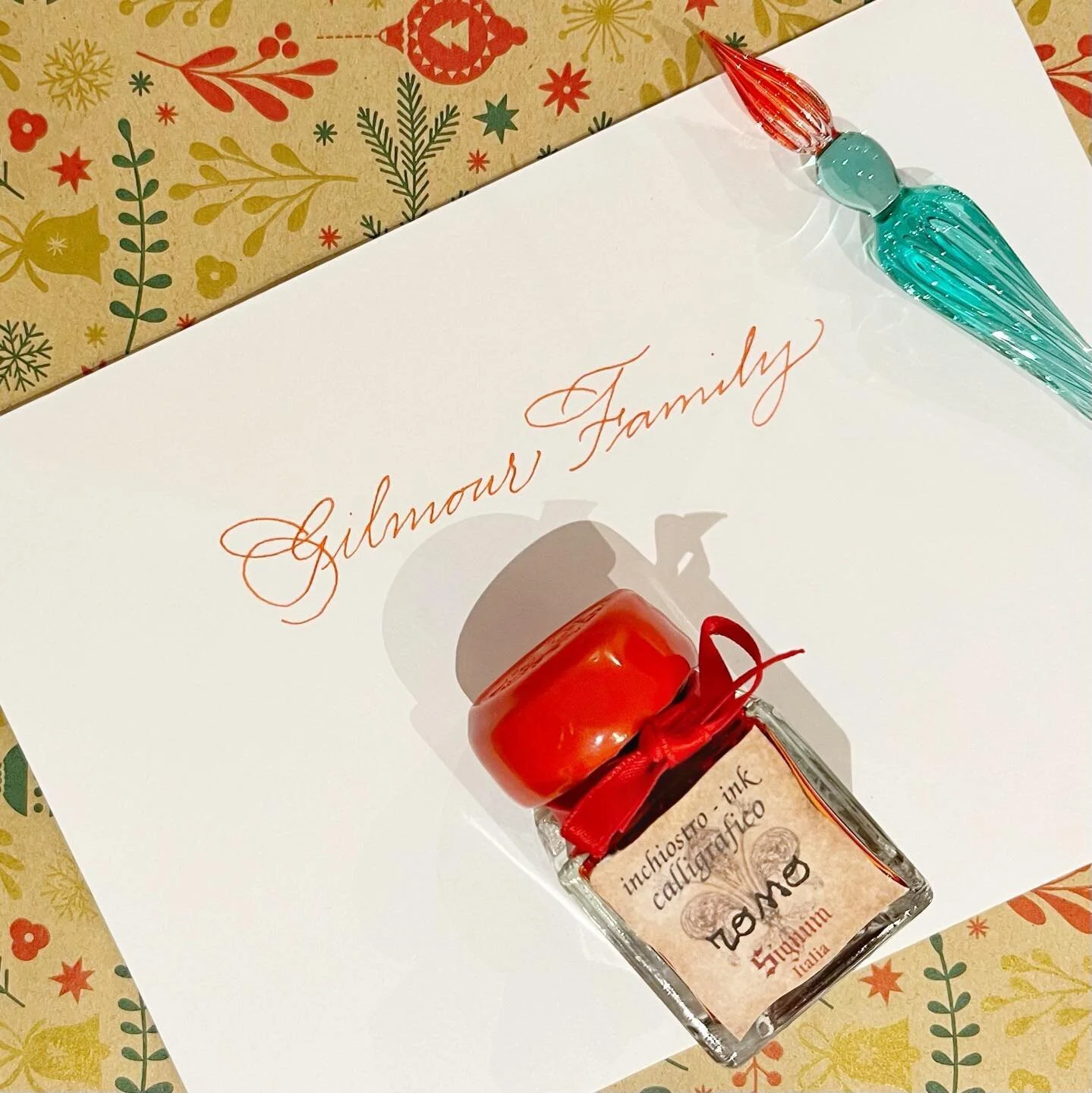 Finally starting to sit down &amp; write my Christmas cards. Fingers crossed all finished for Monday! 
Loving my new ink (Signum Firenze) that was brought back from Florence for me as a surprise from a friend. It&rsquo;s going to get a lot of use &am