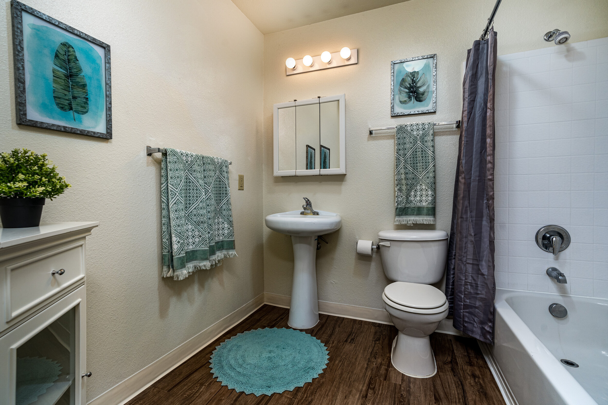 Photo Gallery — Sycamore Lane Apartments